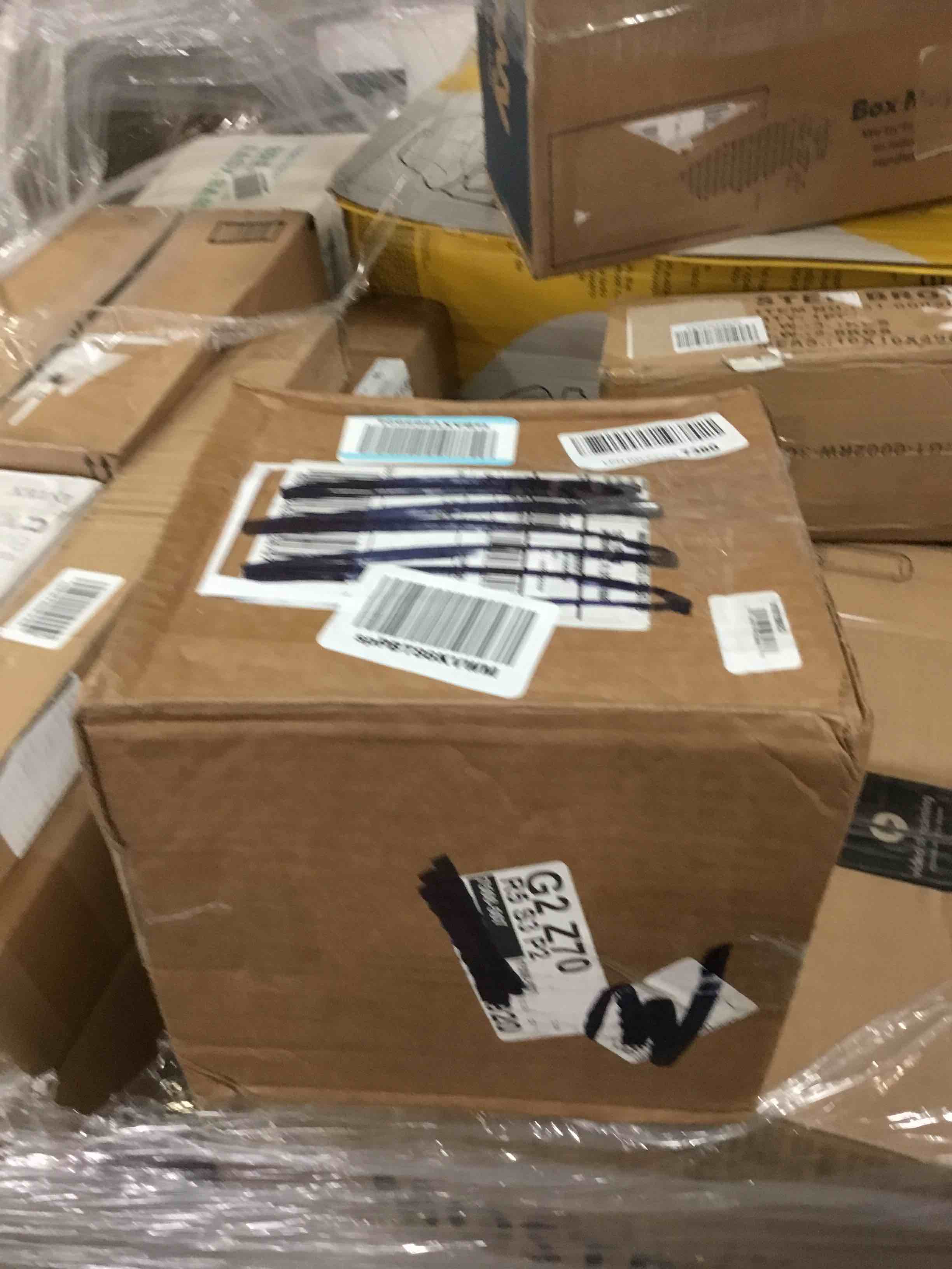 https://s3.amazonaws.com/lotting-images-prod/bidfta/RED5367707_1690992657843.jpeg