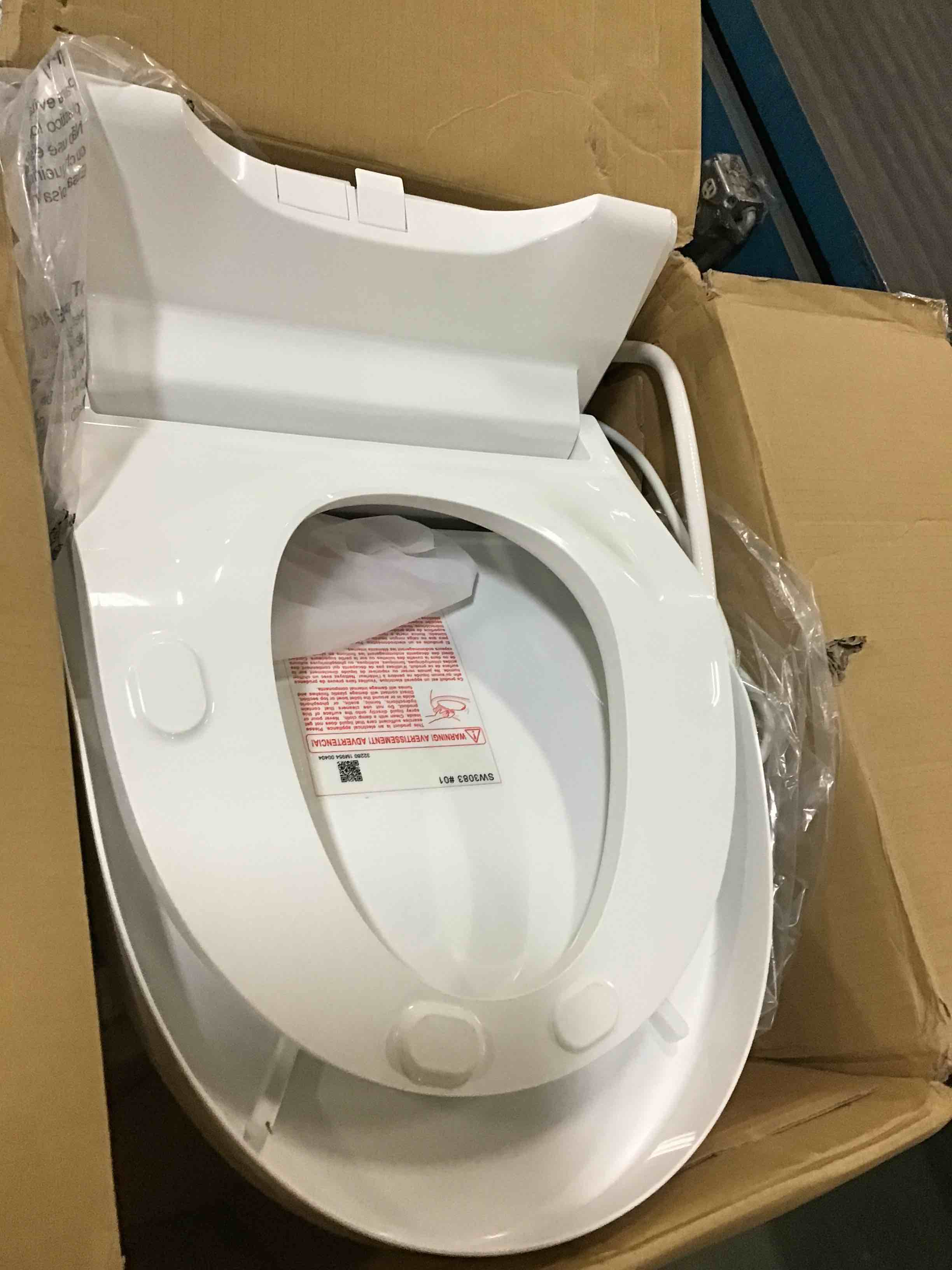 https://s3.amazonaws.com/lotting-images-prod/bidfta/RED5368248_1691678058789.jpeg