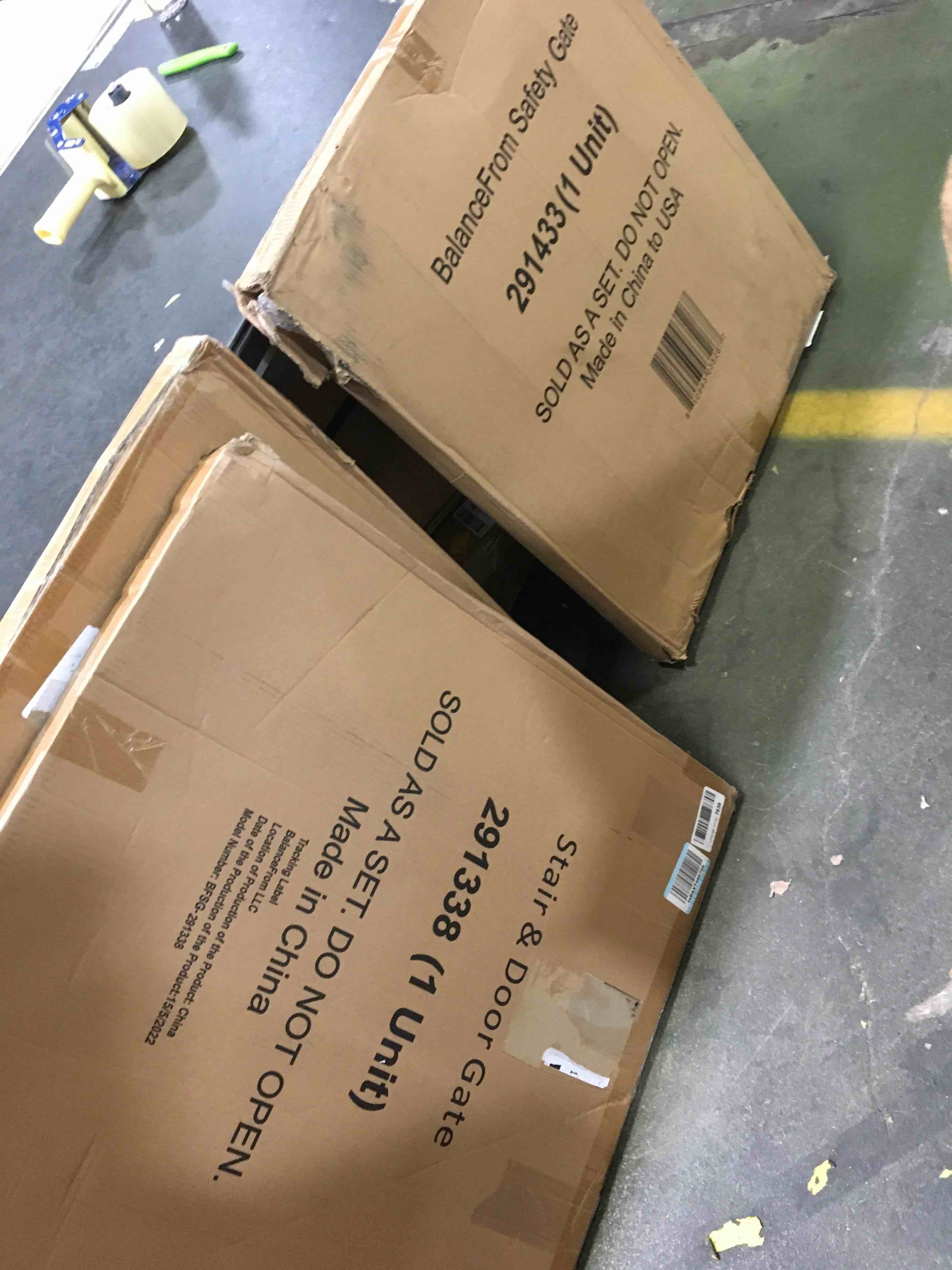 https://s3.amazonaws.com/lotting-images-prod/bidfta/RED5369102_1691166870723.jpeg