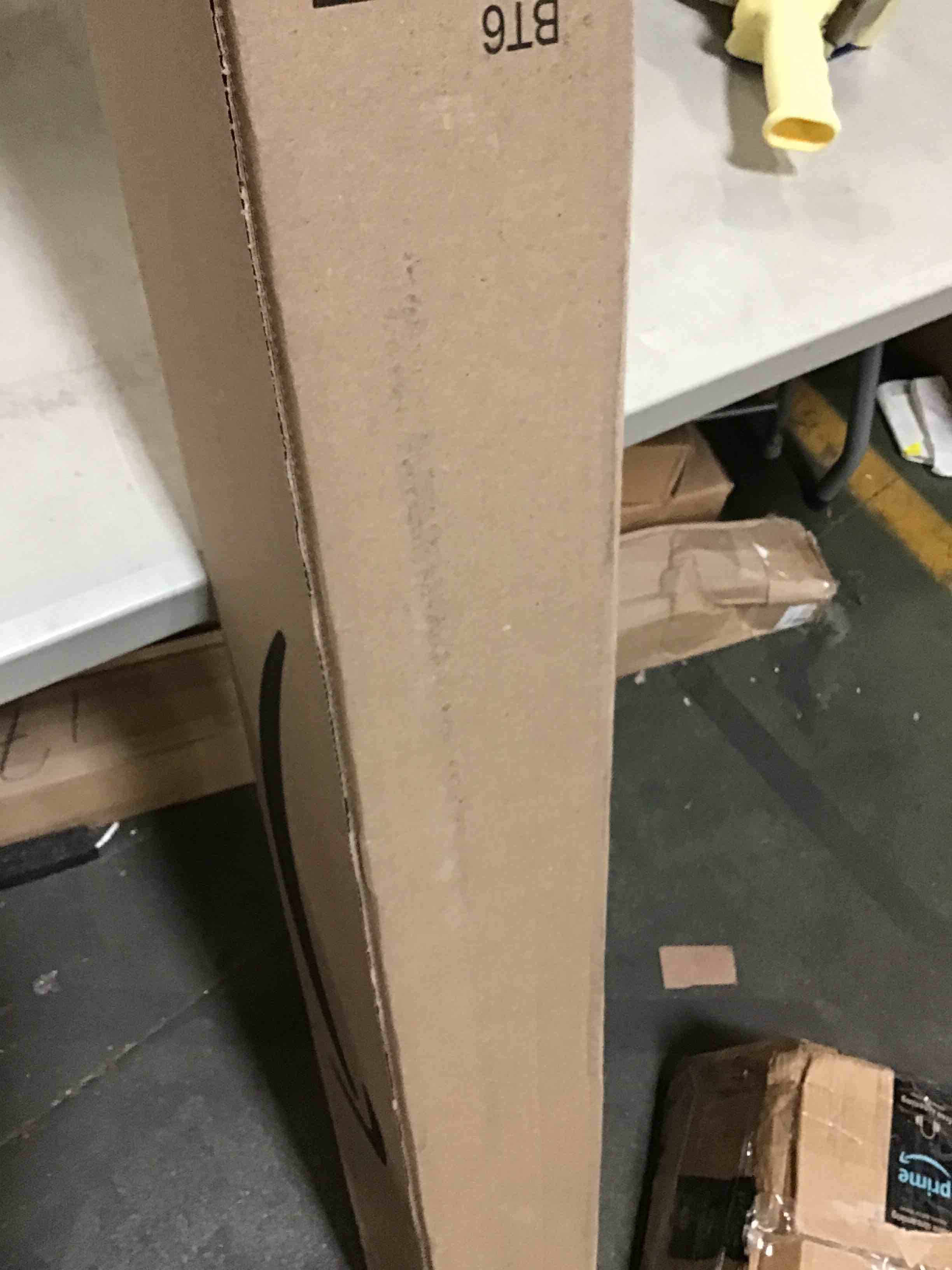 https://s3.amazonaws.com/lotting-images-prod/bidfta/RED5369283_1691256034378.jpeg