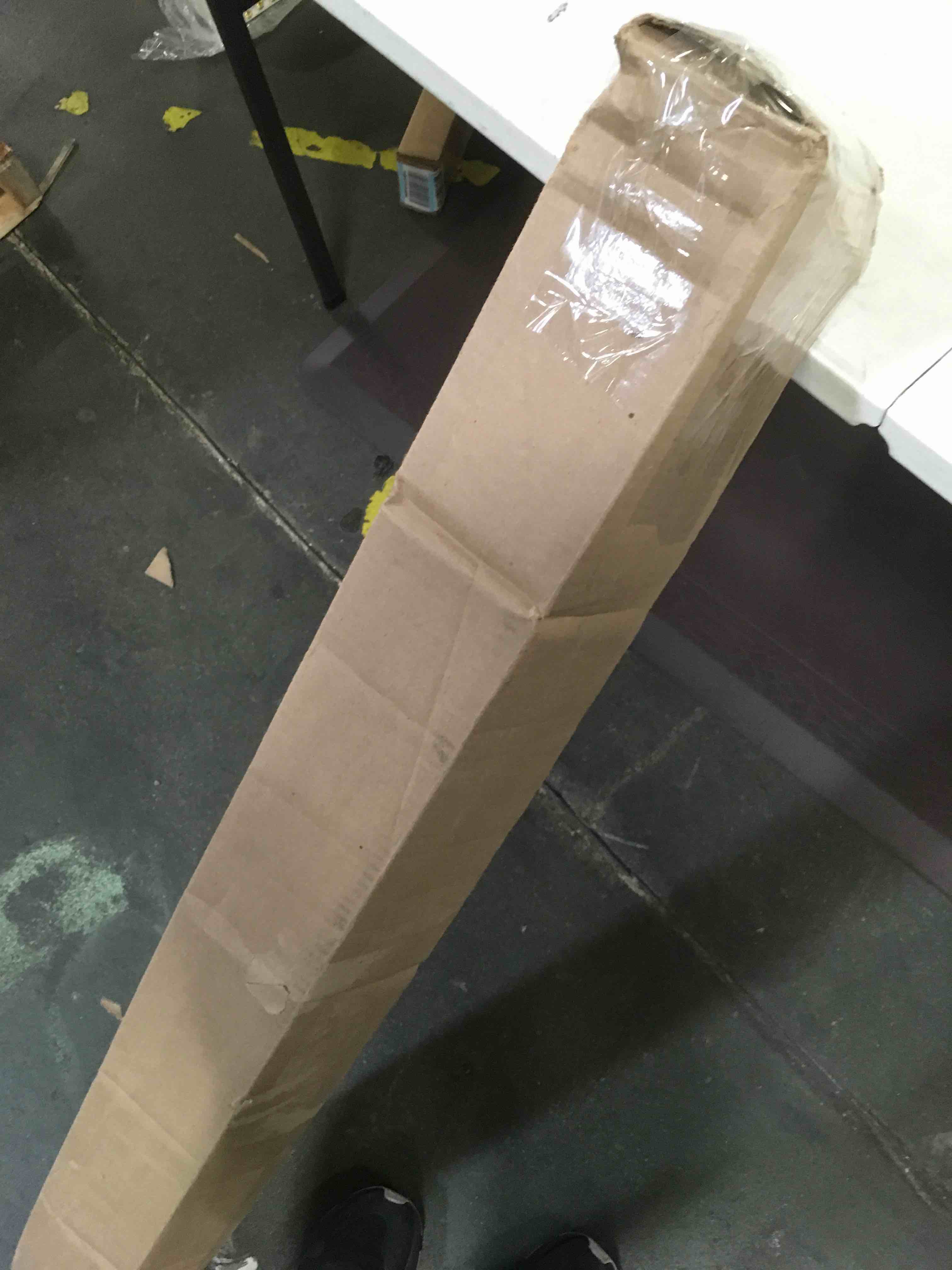 https://s3.amazonaws.com/lotting-images-prod/bidfta/RED5369314_1691321560495.jpeg