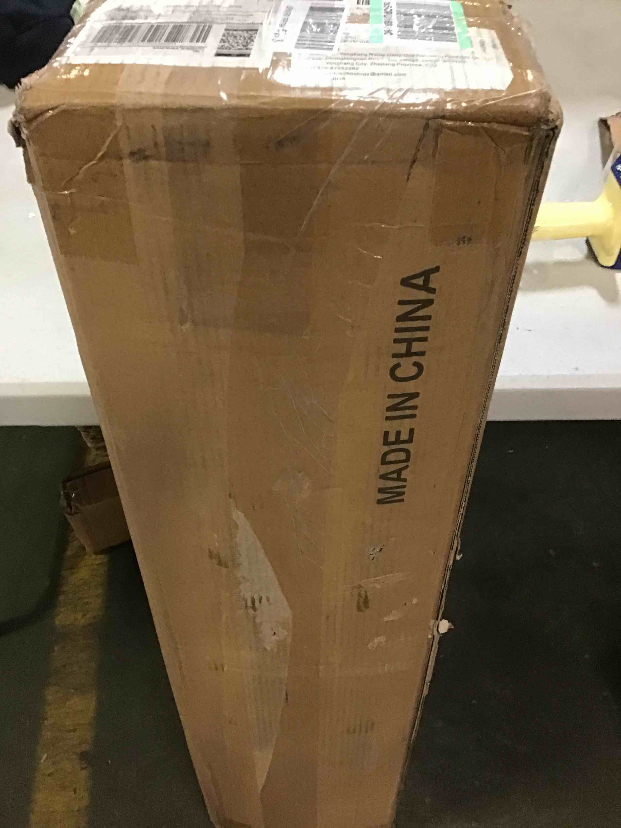 https://s3.amazonaws.com/lotting-images-prod/bidfta/RED5369471_1691415841992.jpeg