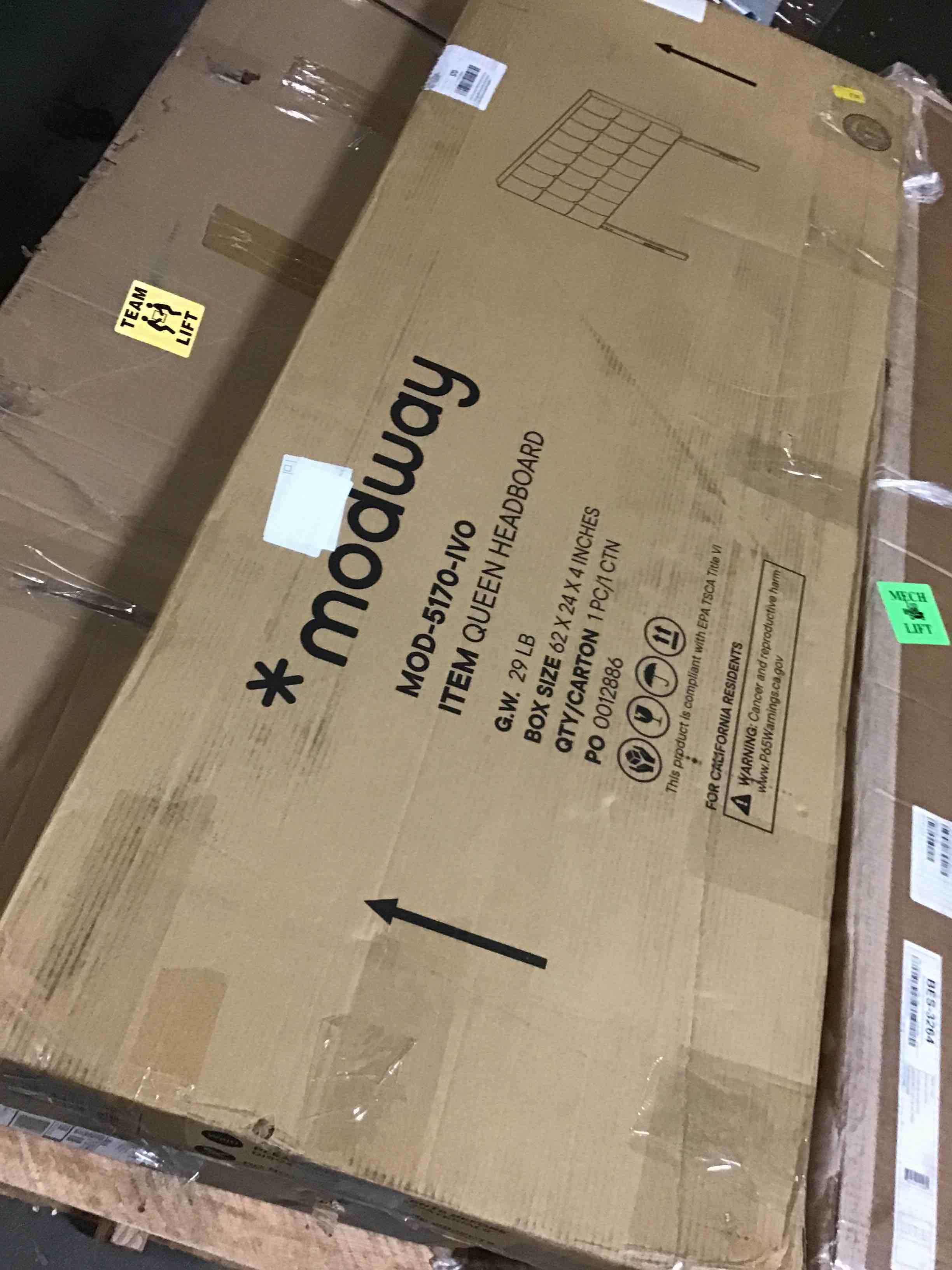 https://s3.amazonaws.com/lotting-images-prod/bidfta/RED5369804_1691581970926.jpeg