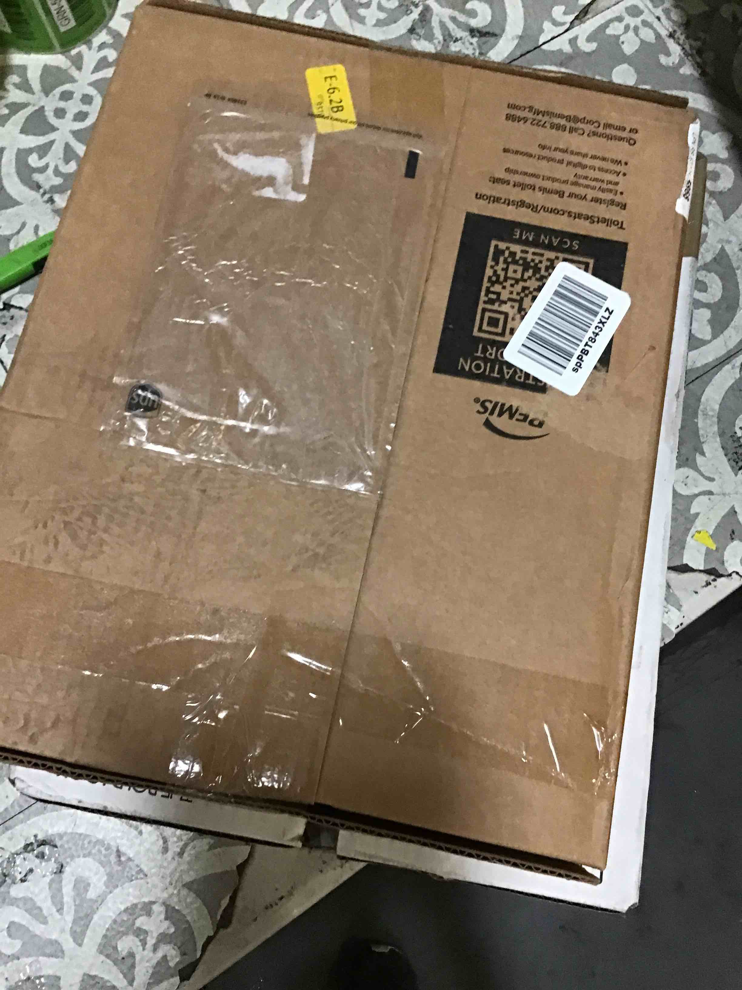https://s3.amazonaws.com/lotting-images-prod/bidfta/RED5370433_1691855264388.jpeg