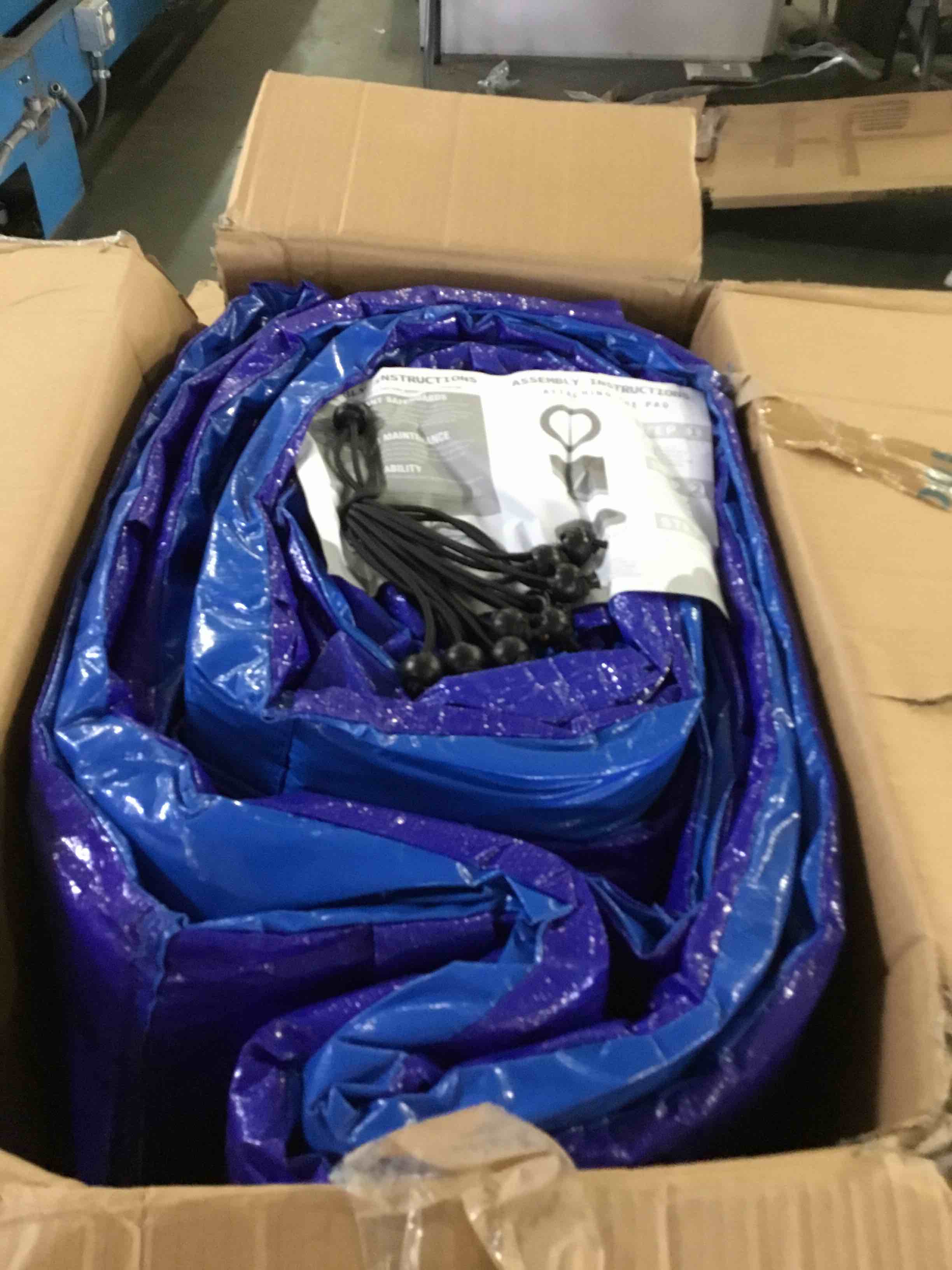 https://s3.amazonaws.com/lotting-images-prod/bidfta/RED5370475_1691004269182.jpeg