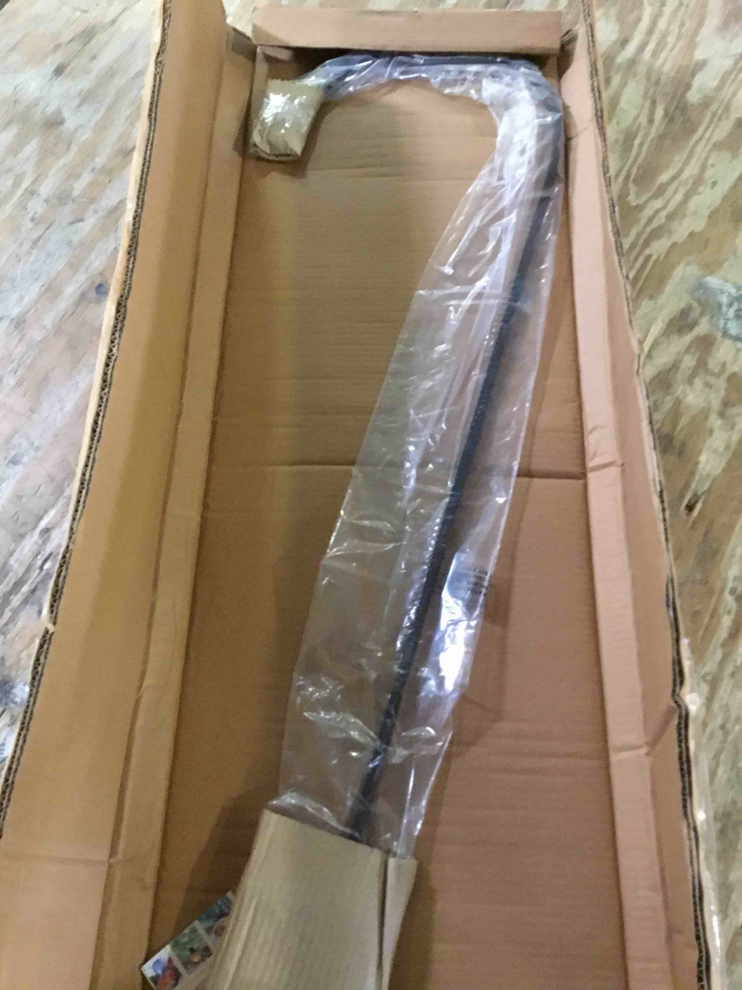 https://s3.amazonaws.com/lotting-images-prod/bidfta/RED5370778_1691166135582.jpeg
