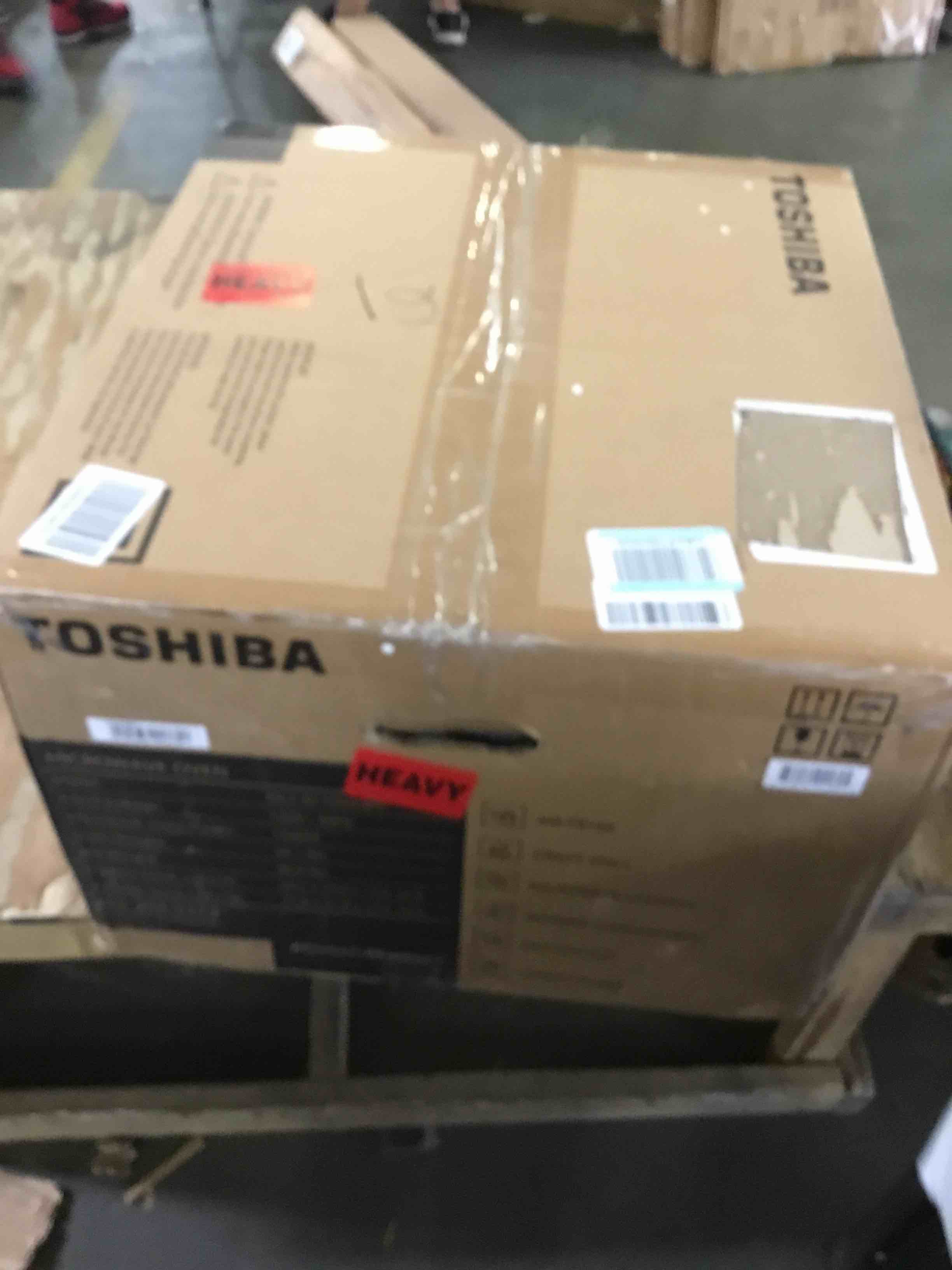 https://s3.amazonaws.com/lotting-images-prod/bidfta/RED5370823_1691174802703.jpeg