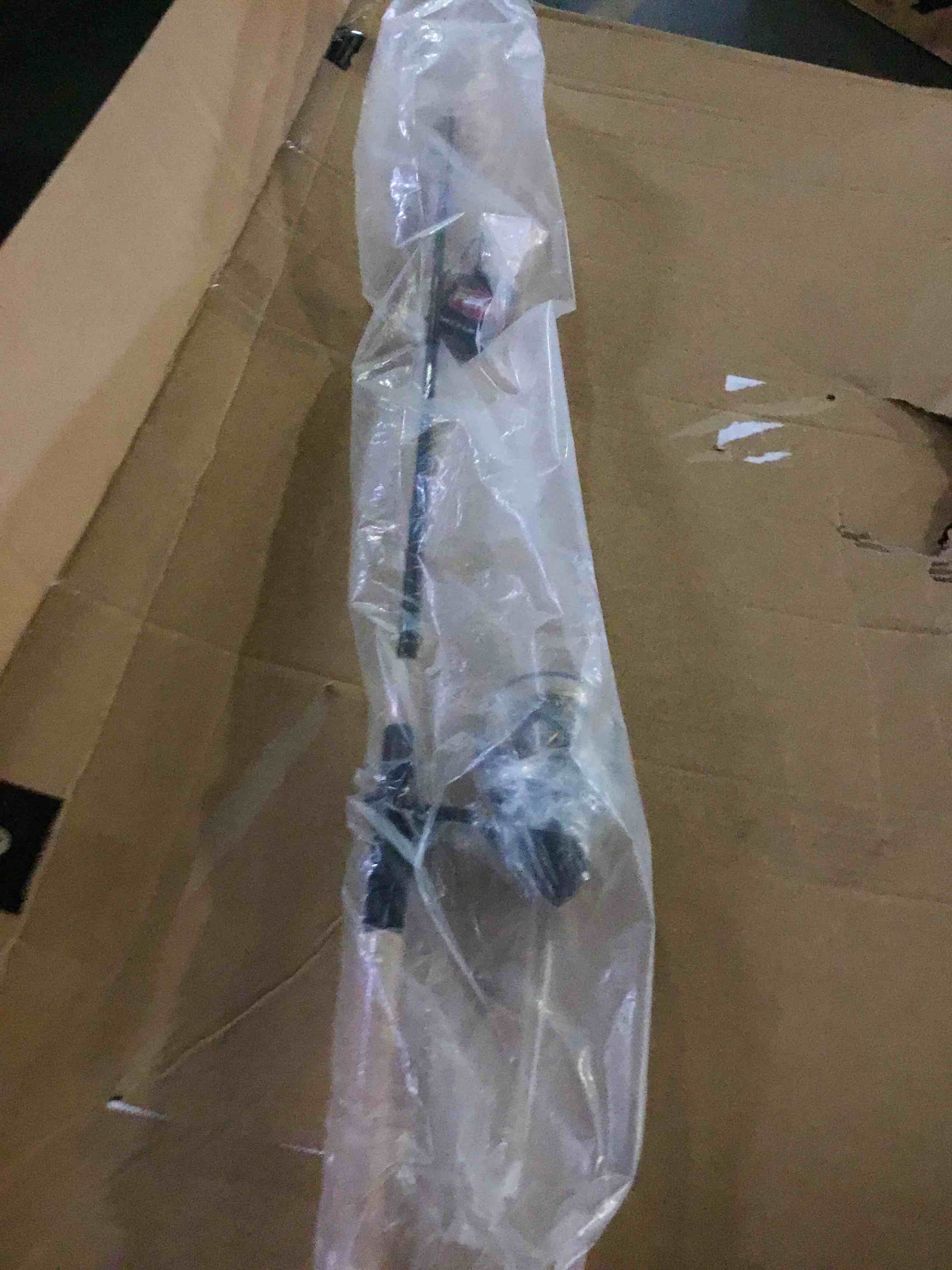 https://s3.amazonaws.com/lotting-images-prod/bidfta/RED5370907_1691333681519.jpeg