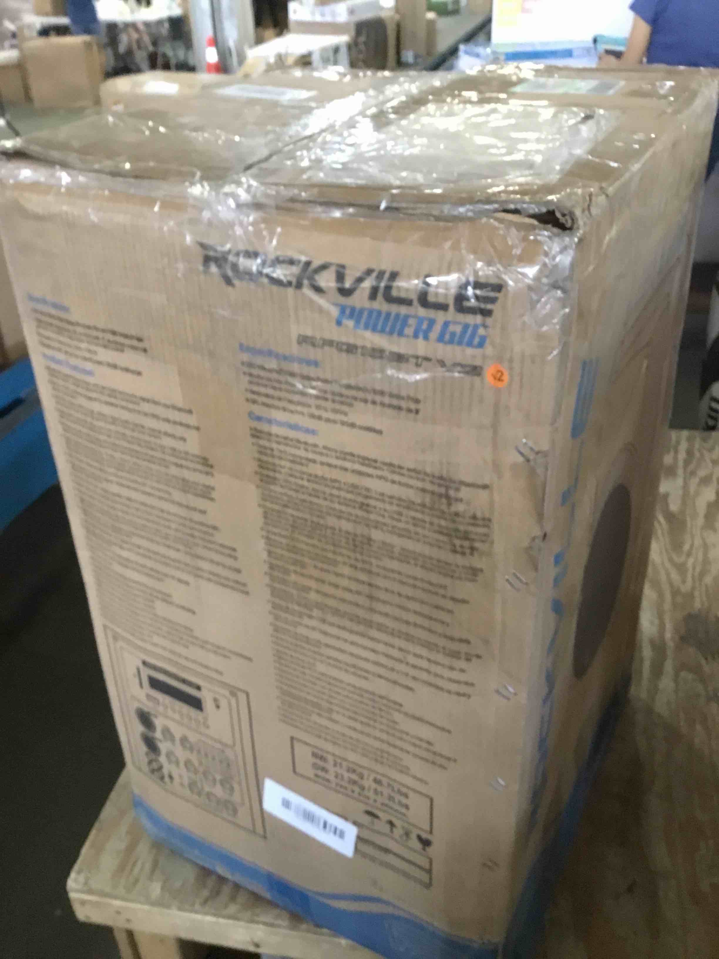 https://s3.amazonaws.com/lotting-images-prod/bidfta/RED5371177_1691499375943.jpeg