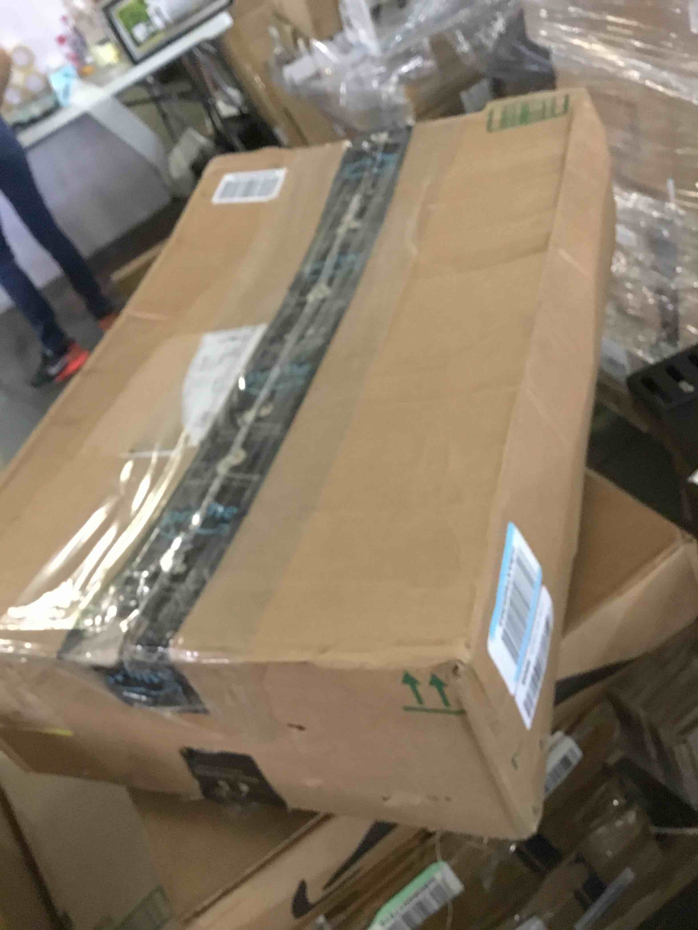 https://s3.amazonaws.com/lotting-images-prod/bidfta/RED5371192_1691501024790.jpeg