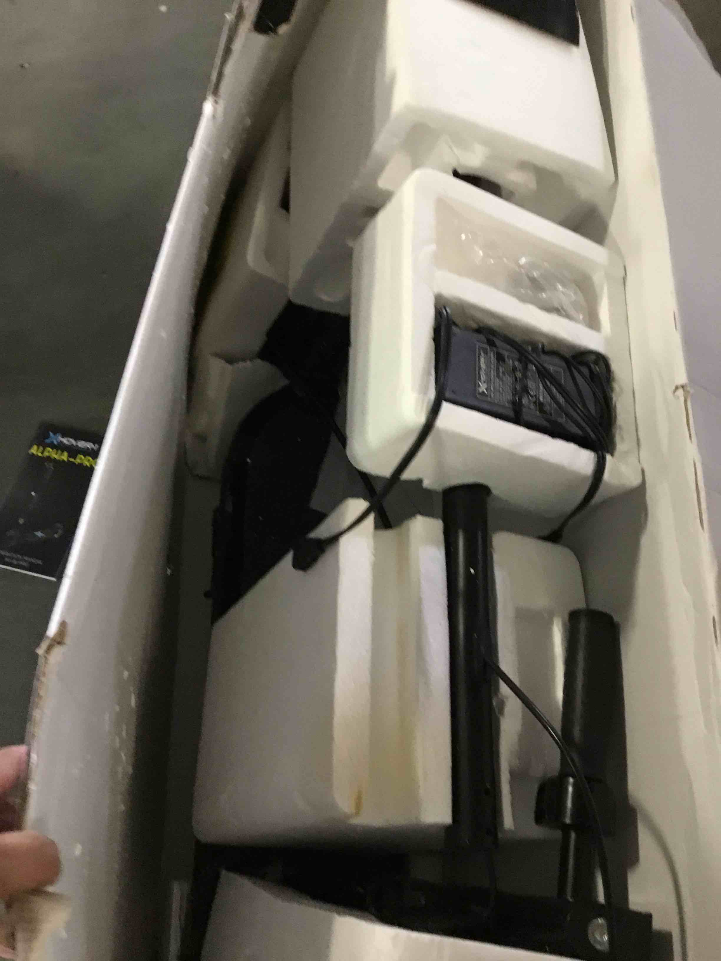 https://s3.amazonaws.com/lotting-images-prod/bidfta/RED5371310_1691523364424.jpeg