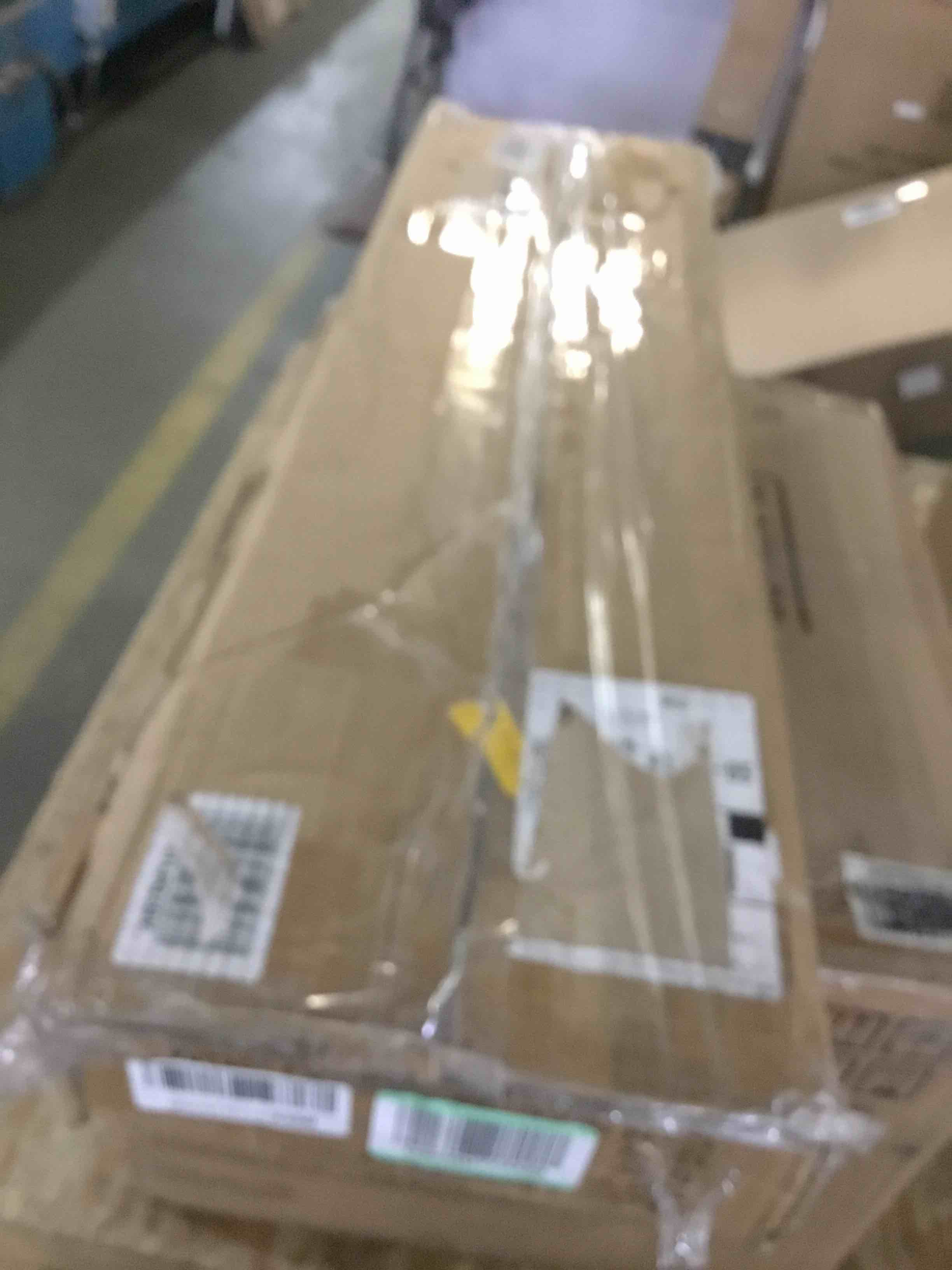 https://s3.amazonaws.com/lotting-images-prod/bidfta/RED5371449_1691597609505.jpeg