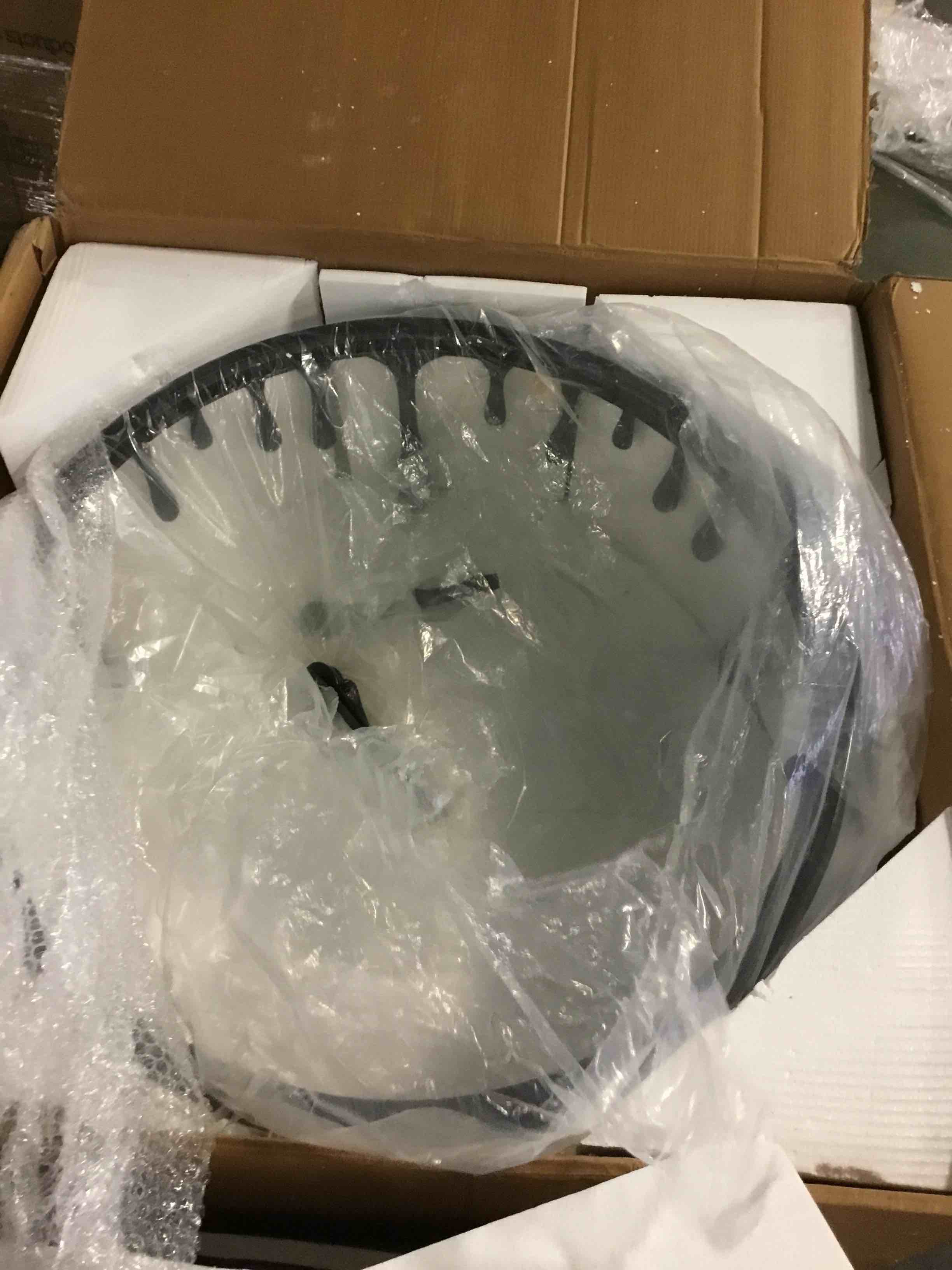 https://s3.amazonaws.com/lotting-images-prod/bidfta/RED5371520_1691666265088.jpeg