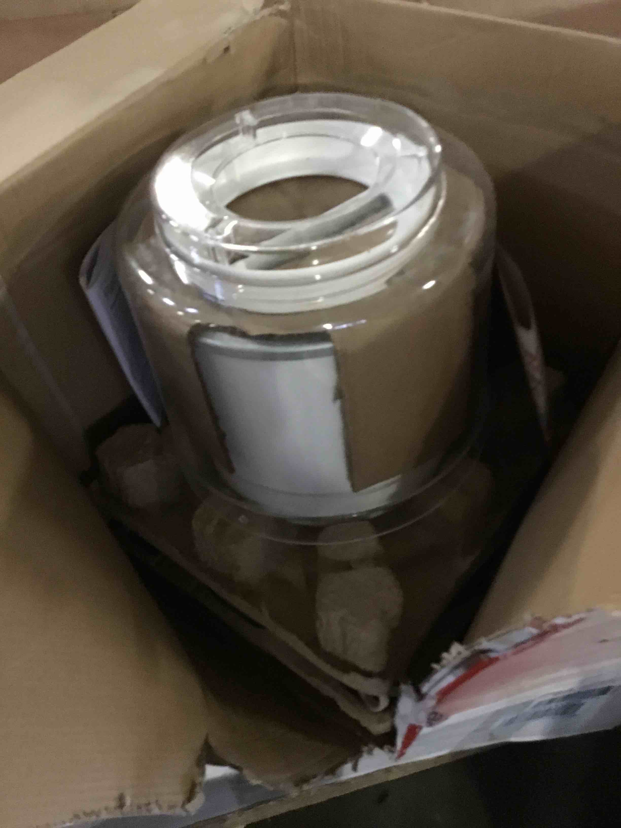 https://s3.amazonaws.com/lotting-images-prod/bidfta/RED5371572_1691674454874.jpeg