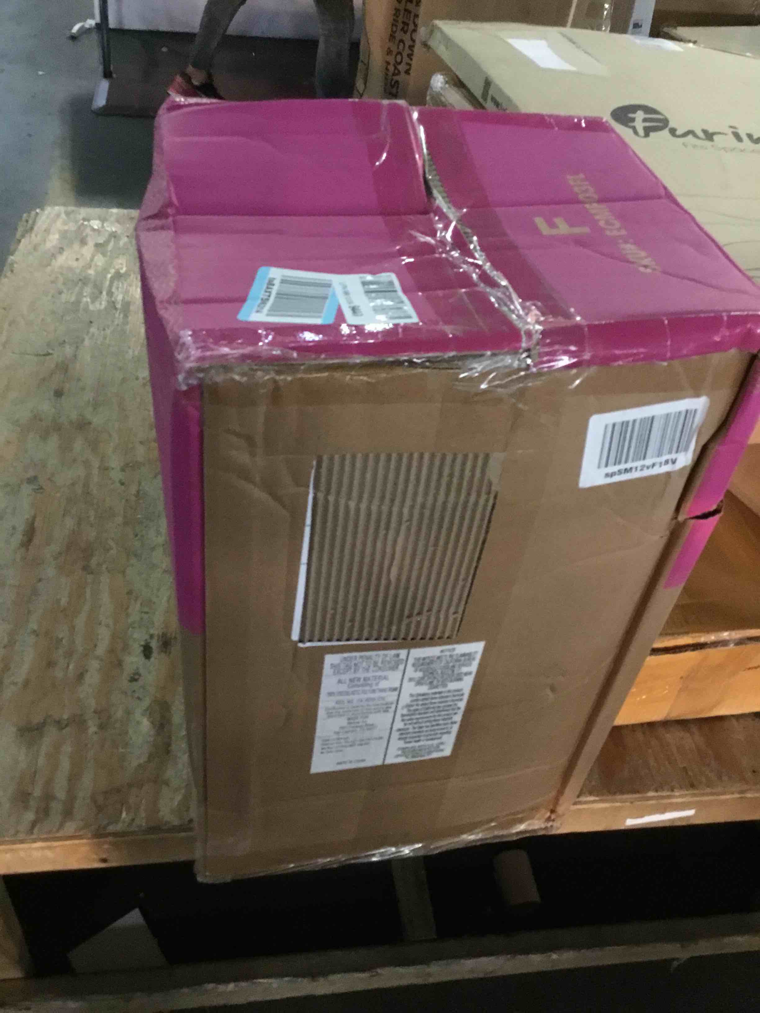 https://s3.amazonaws.com/lotting-images-prod/bidfta/RED5371739_1691752665709.jpeg