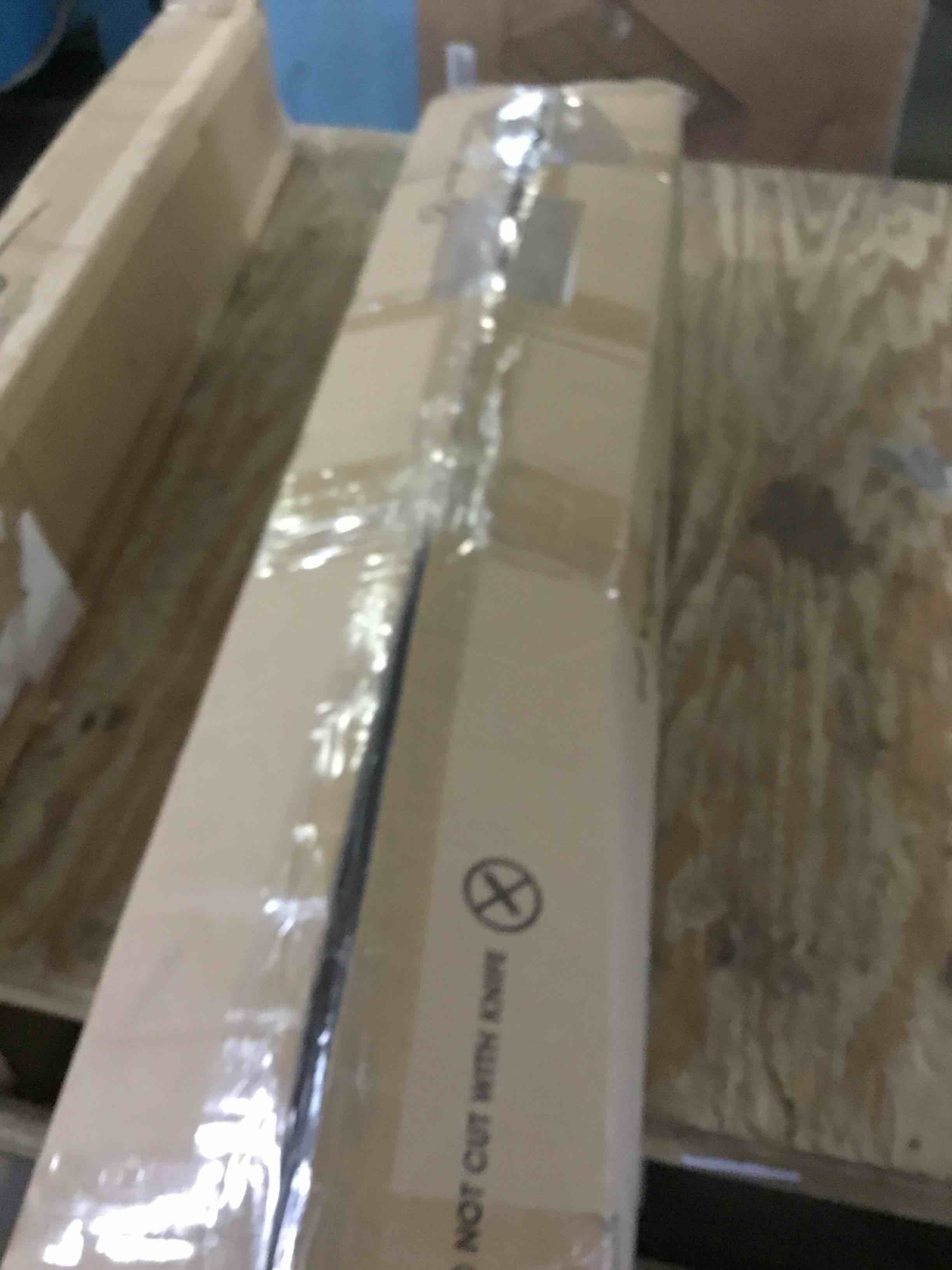 https://s3.amazonaws.com/lotting-images-prod/bidfta/RED5371815_1691765099861.jpeg