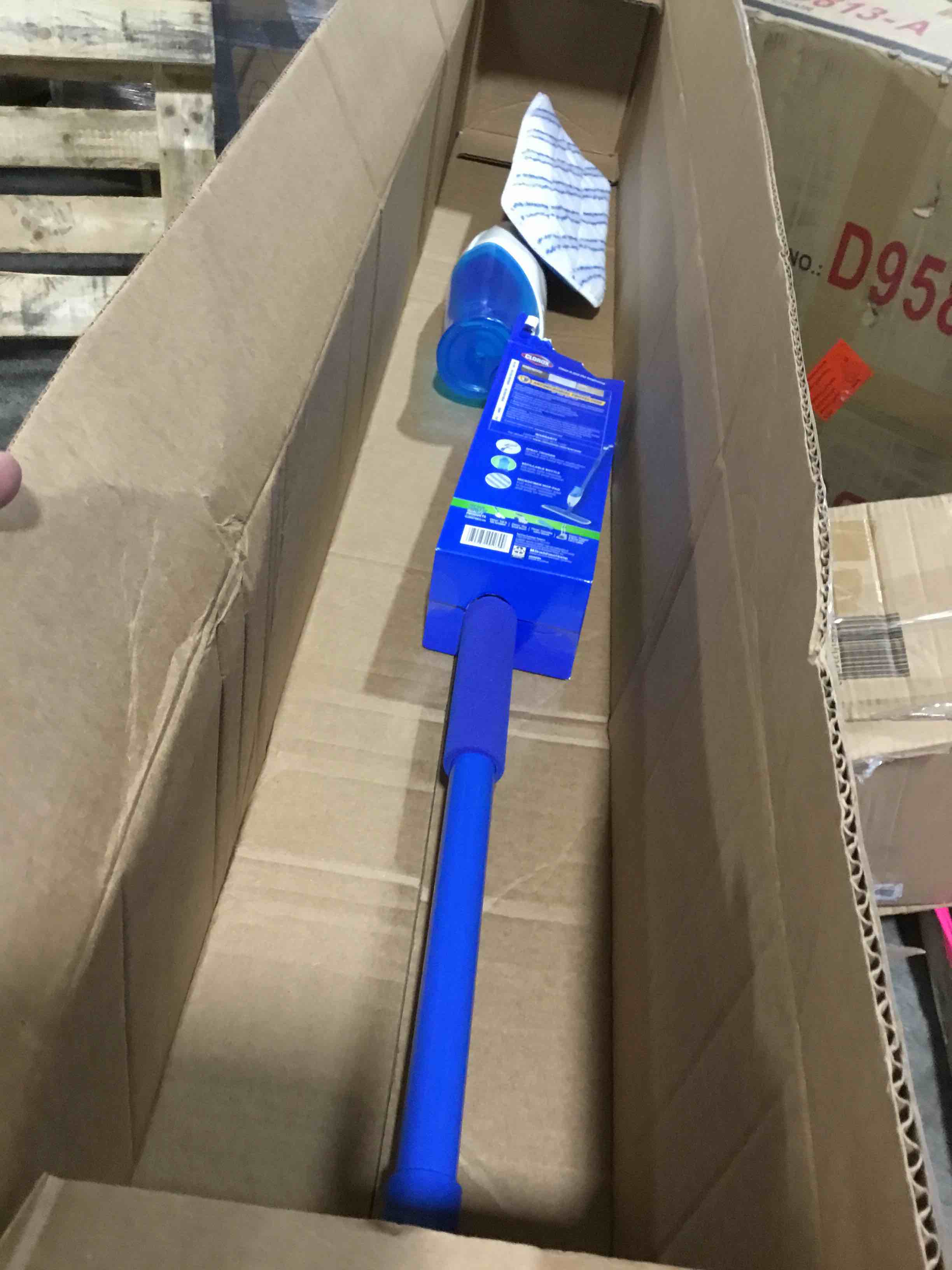 https://s3.amazonaws.com/lotting-images-prod/bidfta/RED5372063_1691161476969.jpeg
