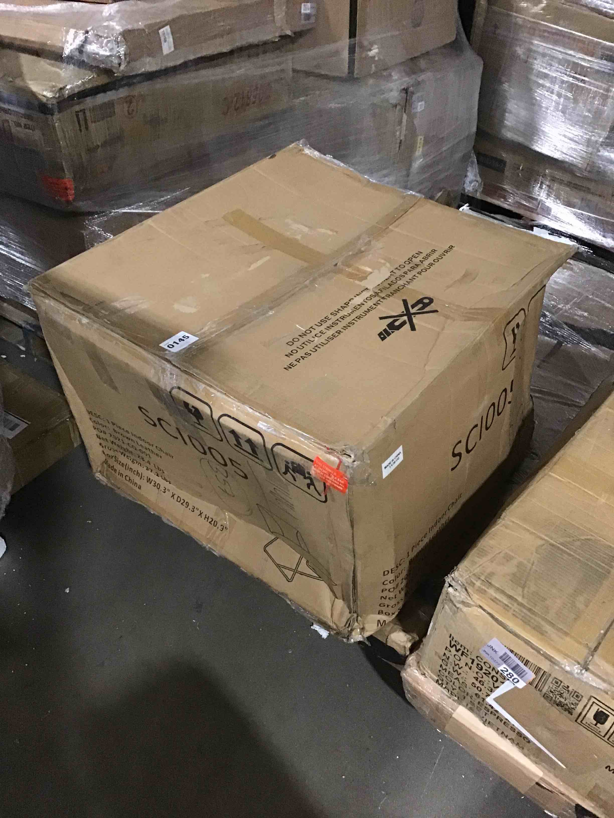 https://s3.amazonaws.com/lotting-images-prod/bidfta/RED5372709_1692644172899.jpeg