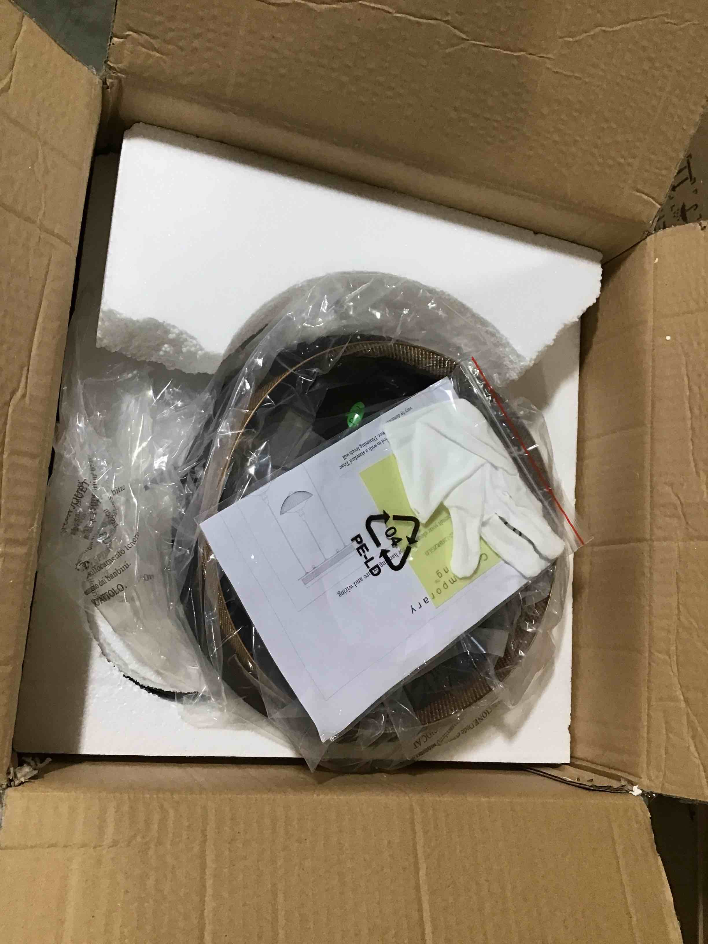 https://s3.amazonaws.com/lotting-images-prod/bidfta/RED5373399_1693927500990.jpeg