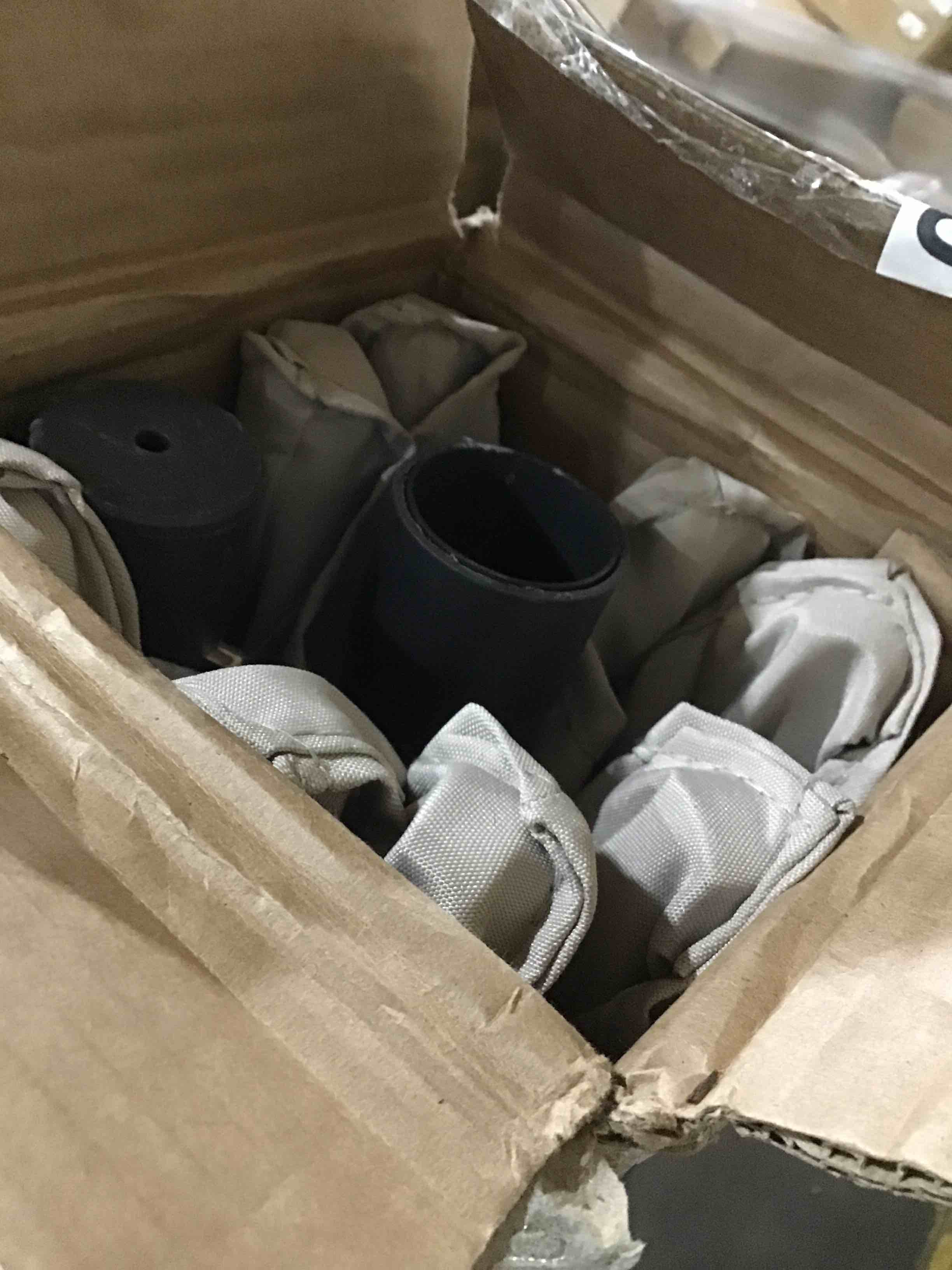 https://s3.amazonaws.com/lotting-images-prod/bidfta/RED5373616_1692888329154.jpeg