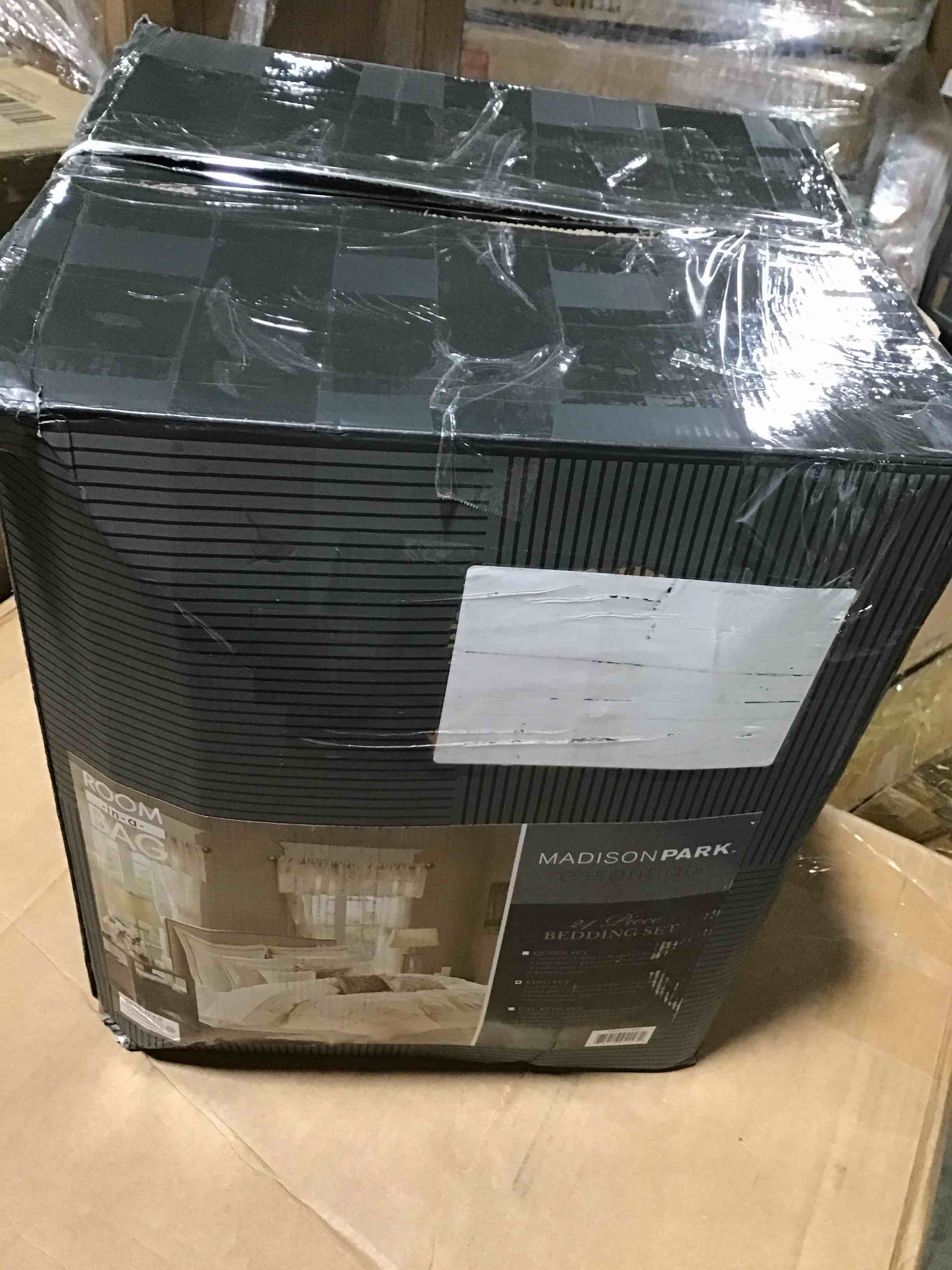 https://s3.amazonaws.com/lotting-images-prod/bidfta/RED5373767_1692975048066.jpeg