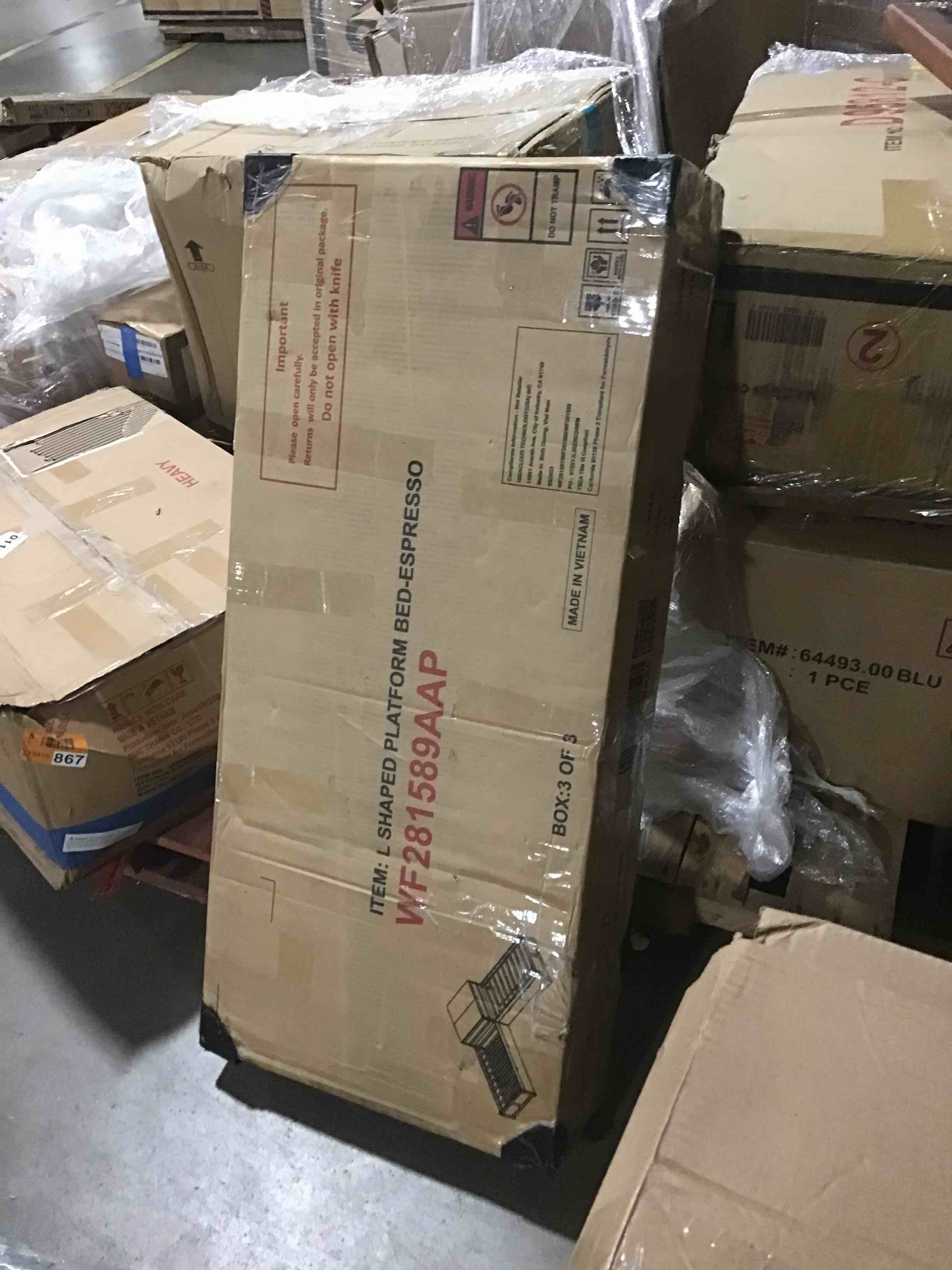 https://s3.amazonaws.com/lotting-images-prod/bidfta/RED5373978_1693508592986.jpeg