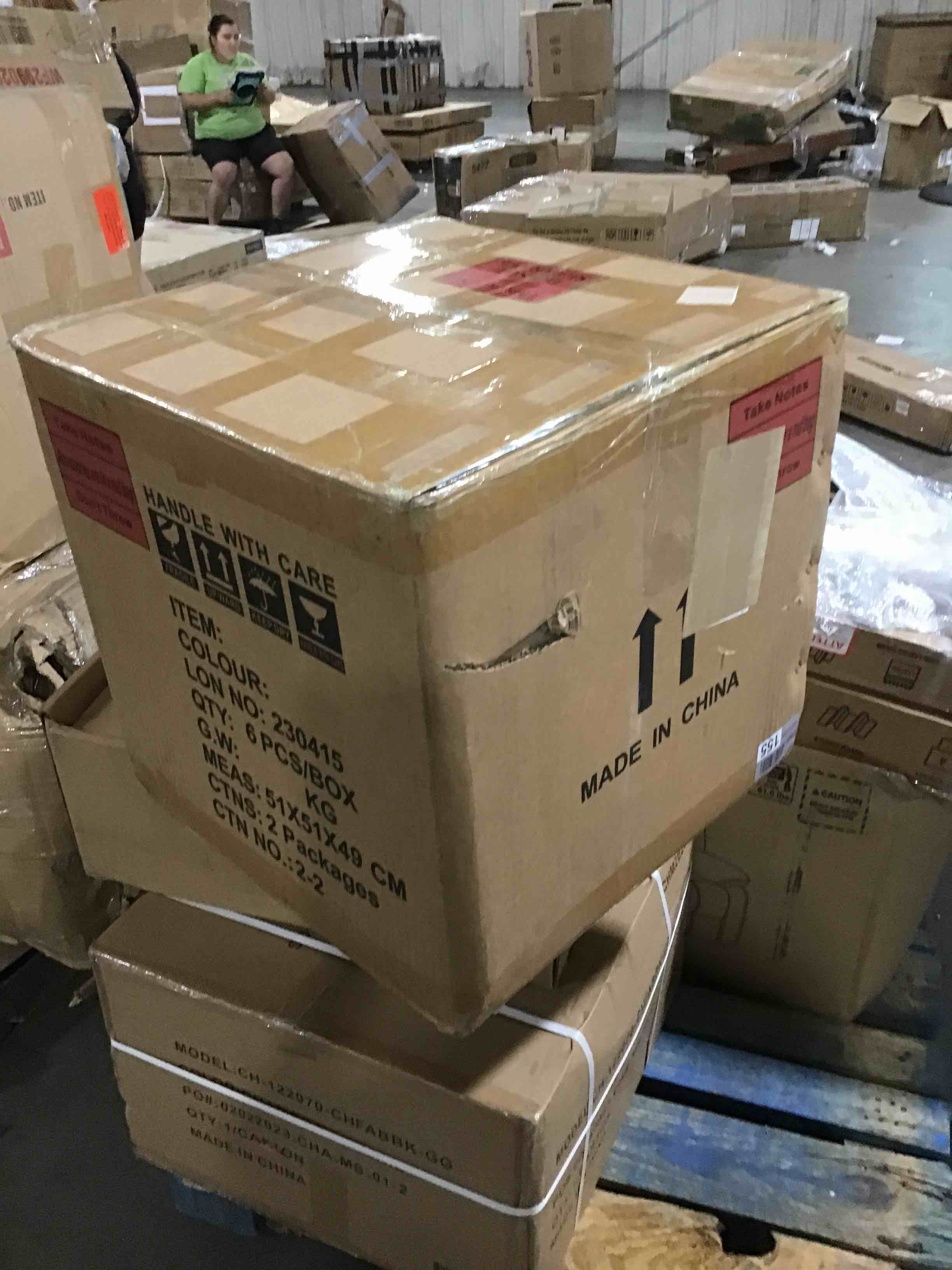 https://s3.amazonaws.com/lotting-images-prod/bidfta/RED5374516_1696009228585.jpeg