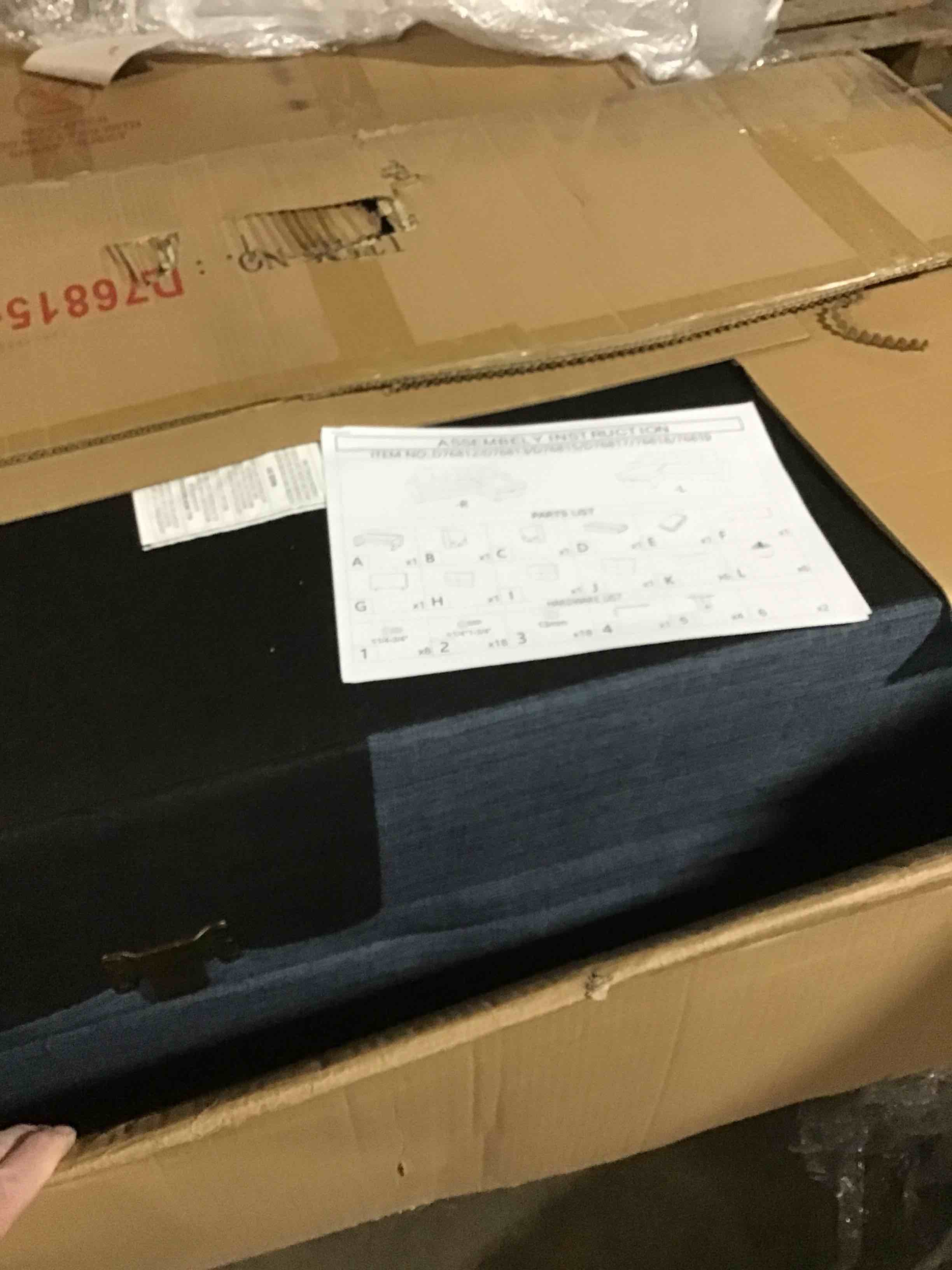 https://s3.amazonaws.com/lotting-images-prod/bidfta/RED5374786_1696857908914.jpeg