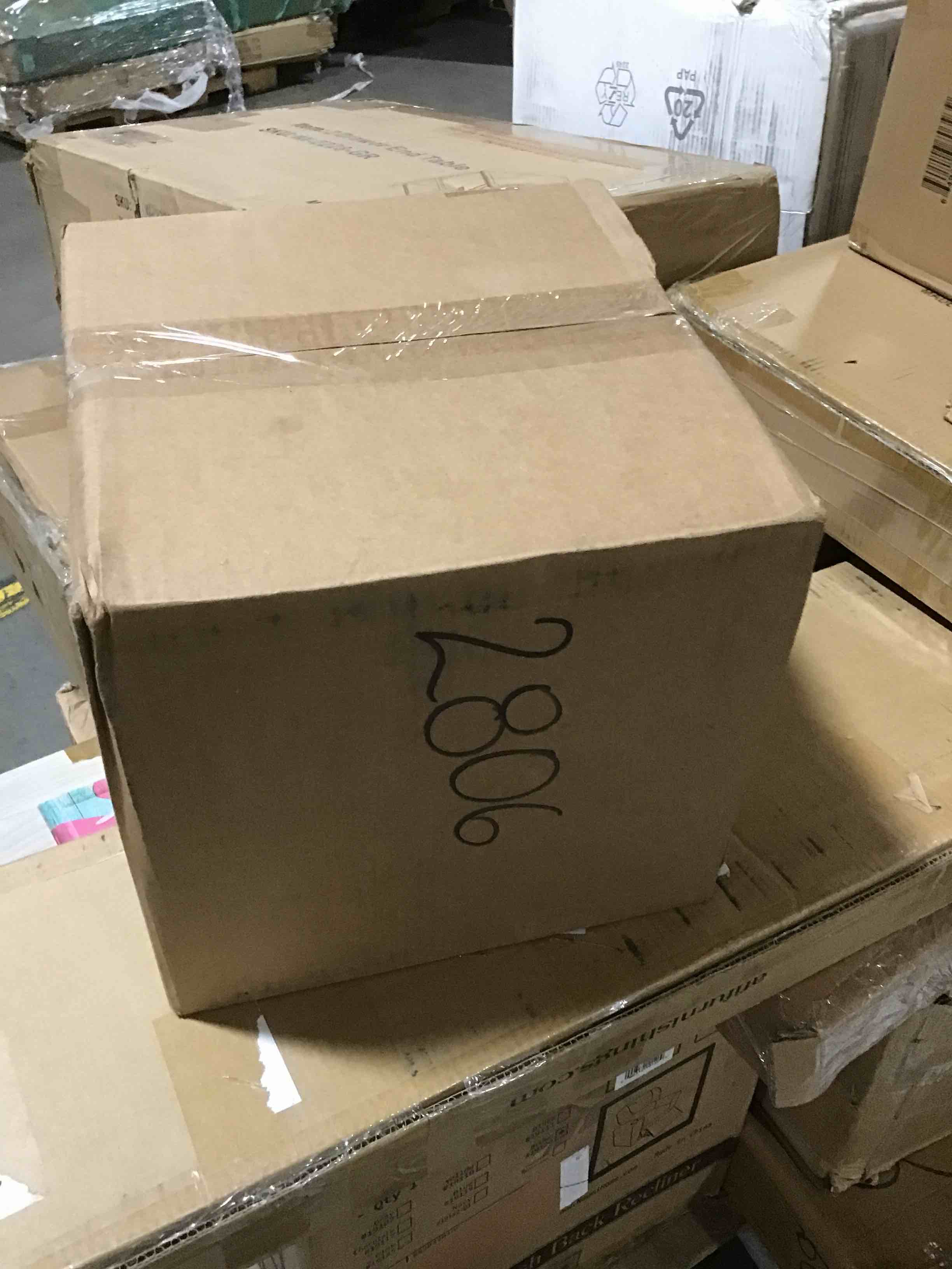 https://s3.amazonaws.com/lotting-images-prod/bidfta/RED5376733_1689952053806.jpeg