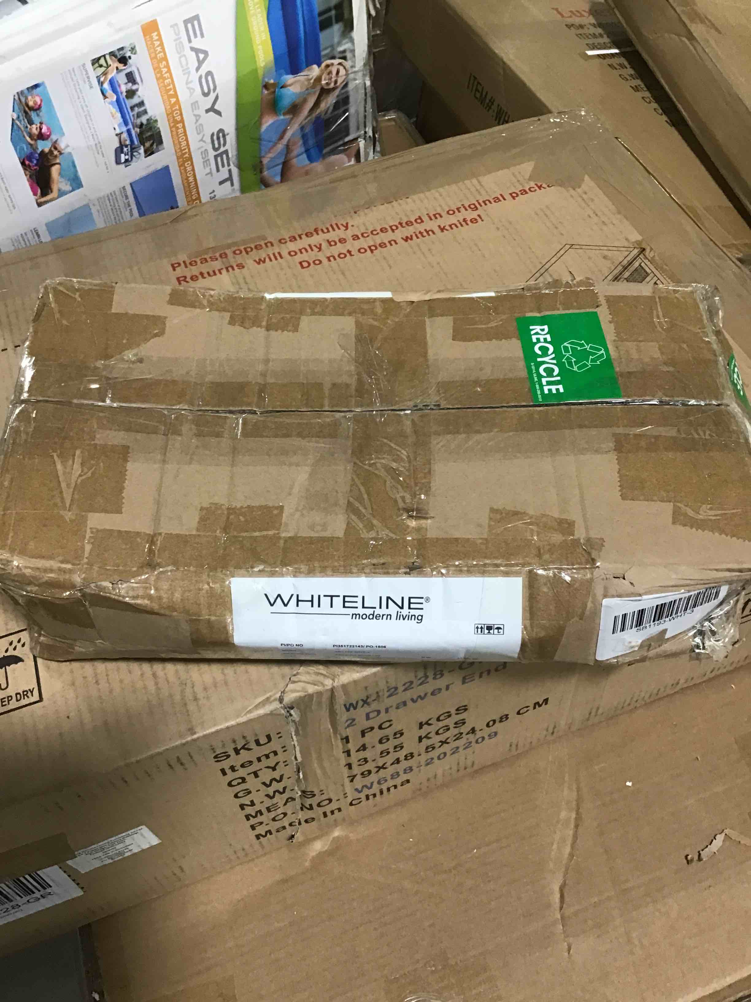 https://s3.amazonaws.com/lotting-images-prod/bidfta/RED5376735_1689953733224.jpeg