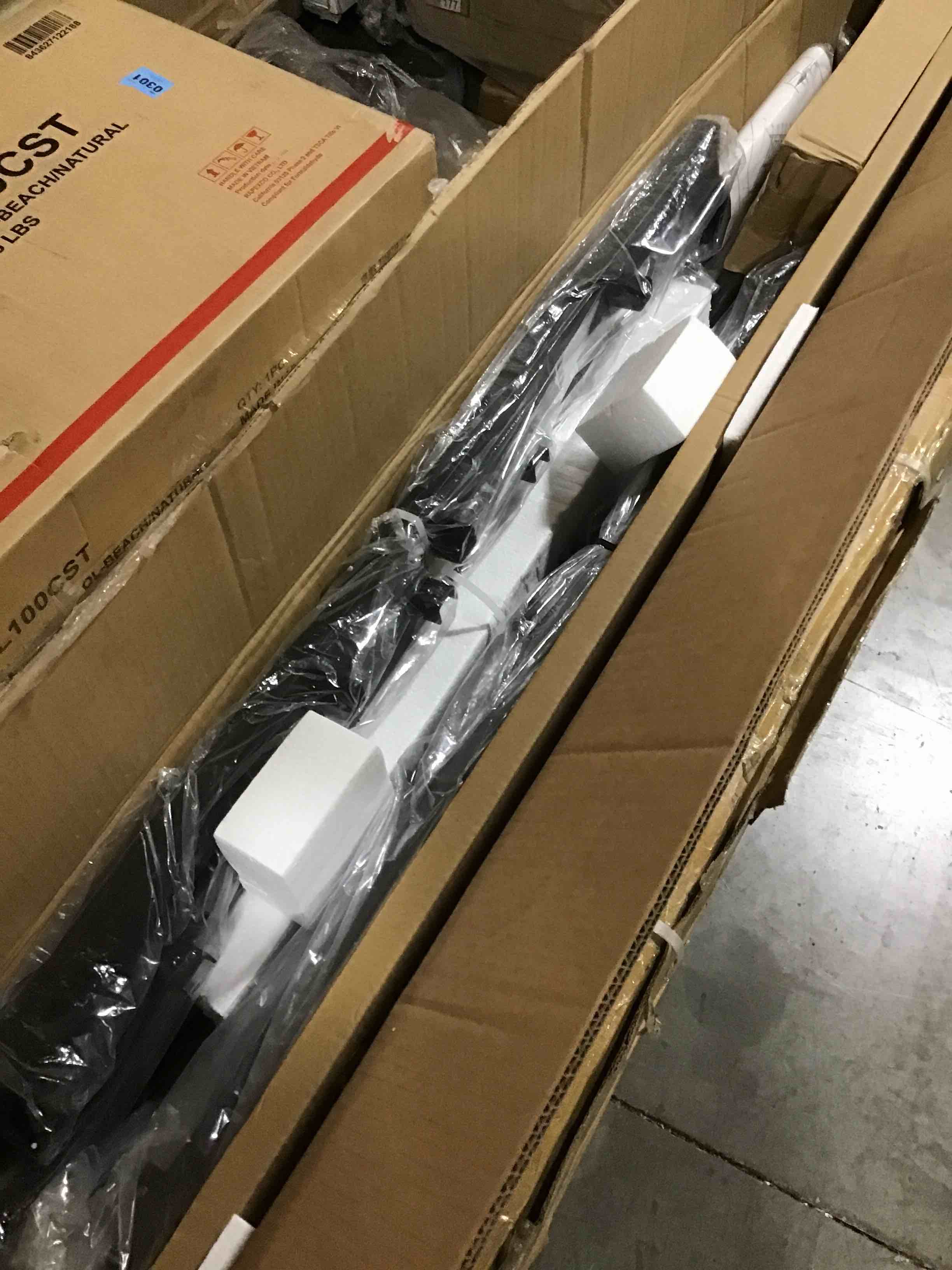 https://s3.amazonaws.com/lotting-images-prod/bidfta/RED5376848_1690300071224.jpeg