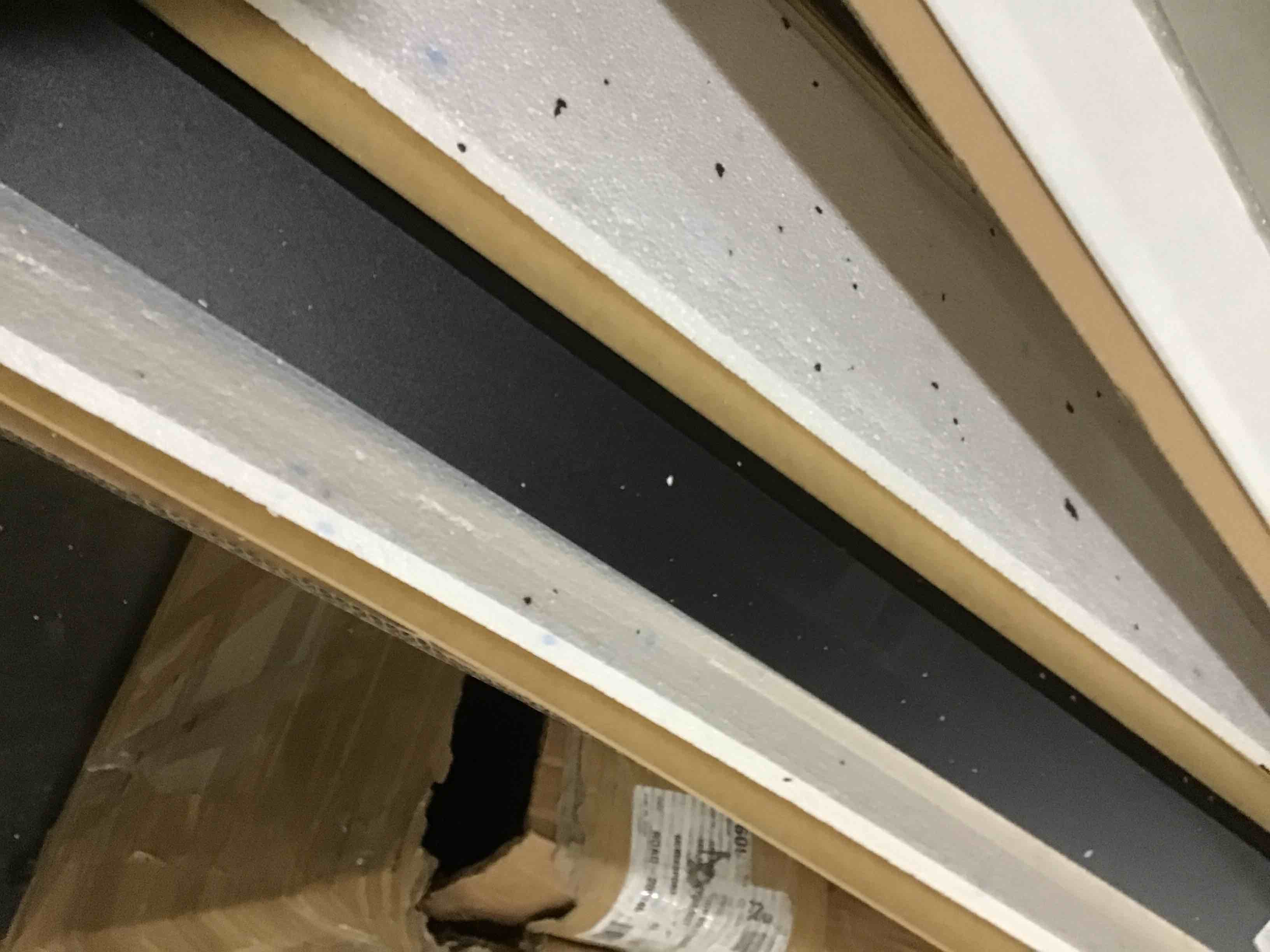 https://s3.amazonaws.com/lotting-images-prod/bidfta/RED5377356_1691418672558.jpeg