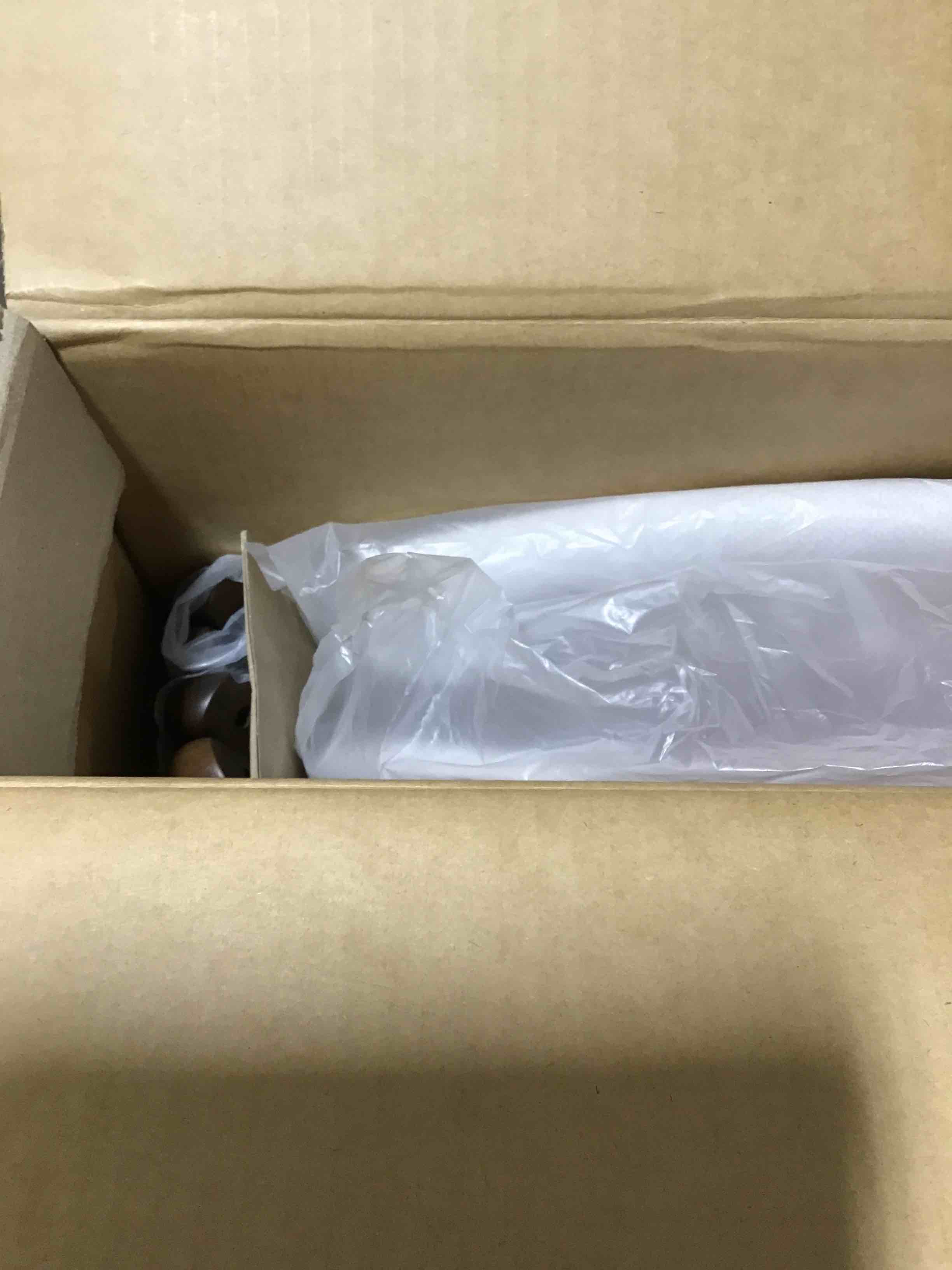 https://s3.amazonaws.com/lotting-images-prod/bidfta/RED5377590_1691695358473.jpeg