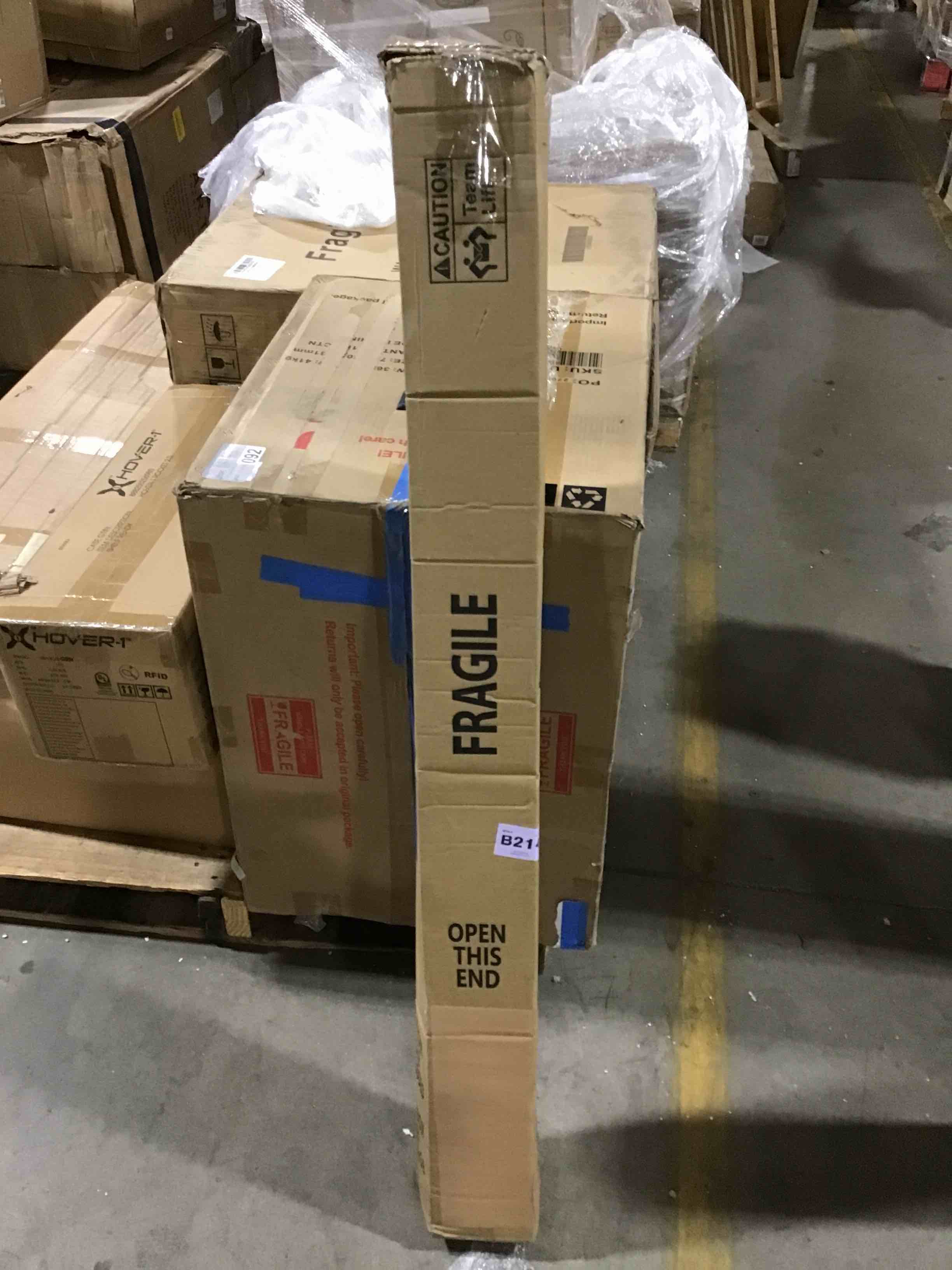 https://s3.amazonaws.com/lotting-images-prod/bidfta/RED5377675_1692018753129.jpeg