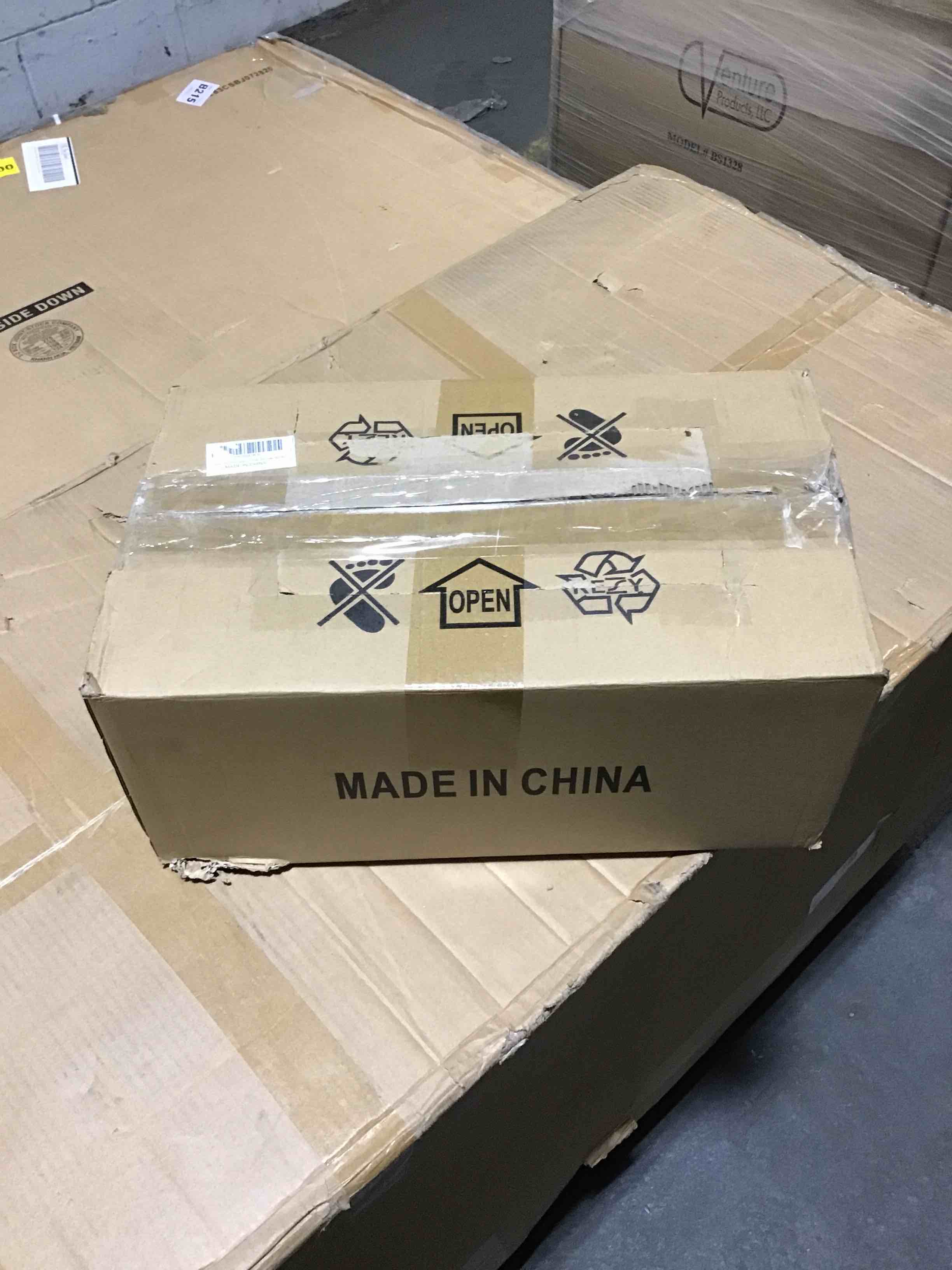 https://s3.amazonaws.com/lotting-images-prod/bidfta/RED5377855_1692284549126.jpeg