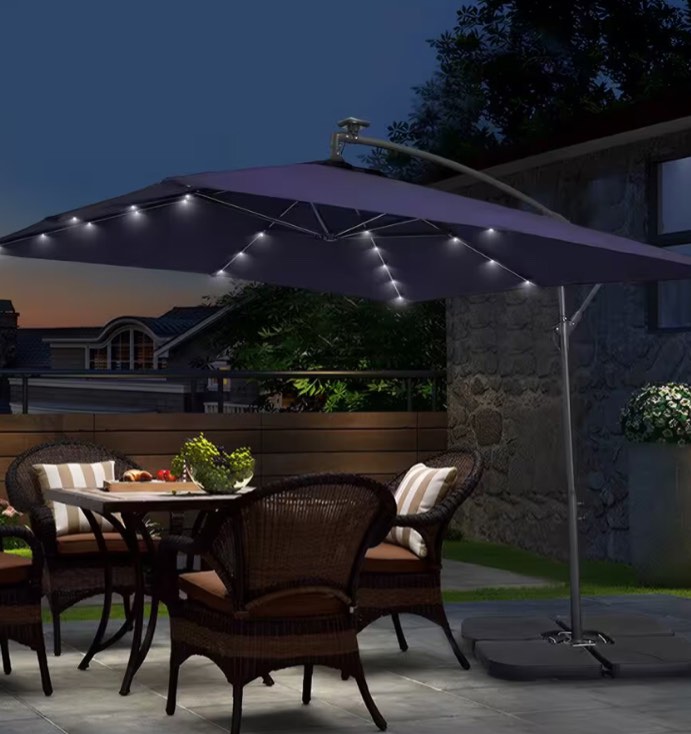 Umbrella outdoor (same color different but same) incomplete 