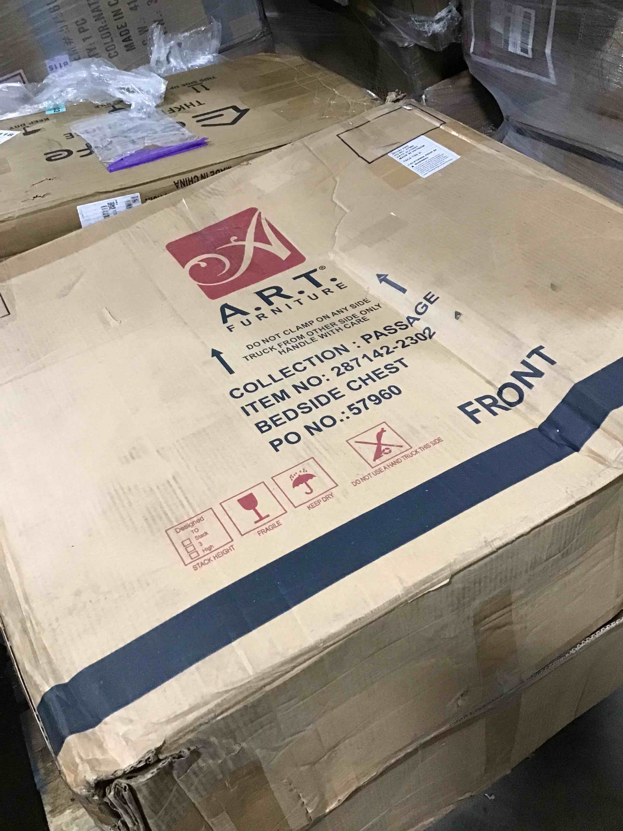 https://s3.amazonaws.com/lotting-images-prod/bidfta/RED5378458_1692019212940.jpeg
