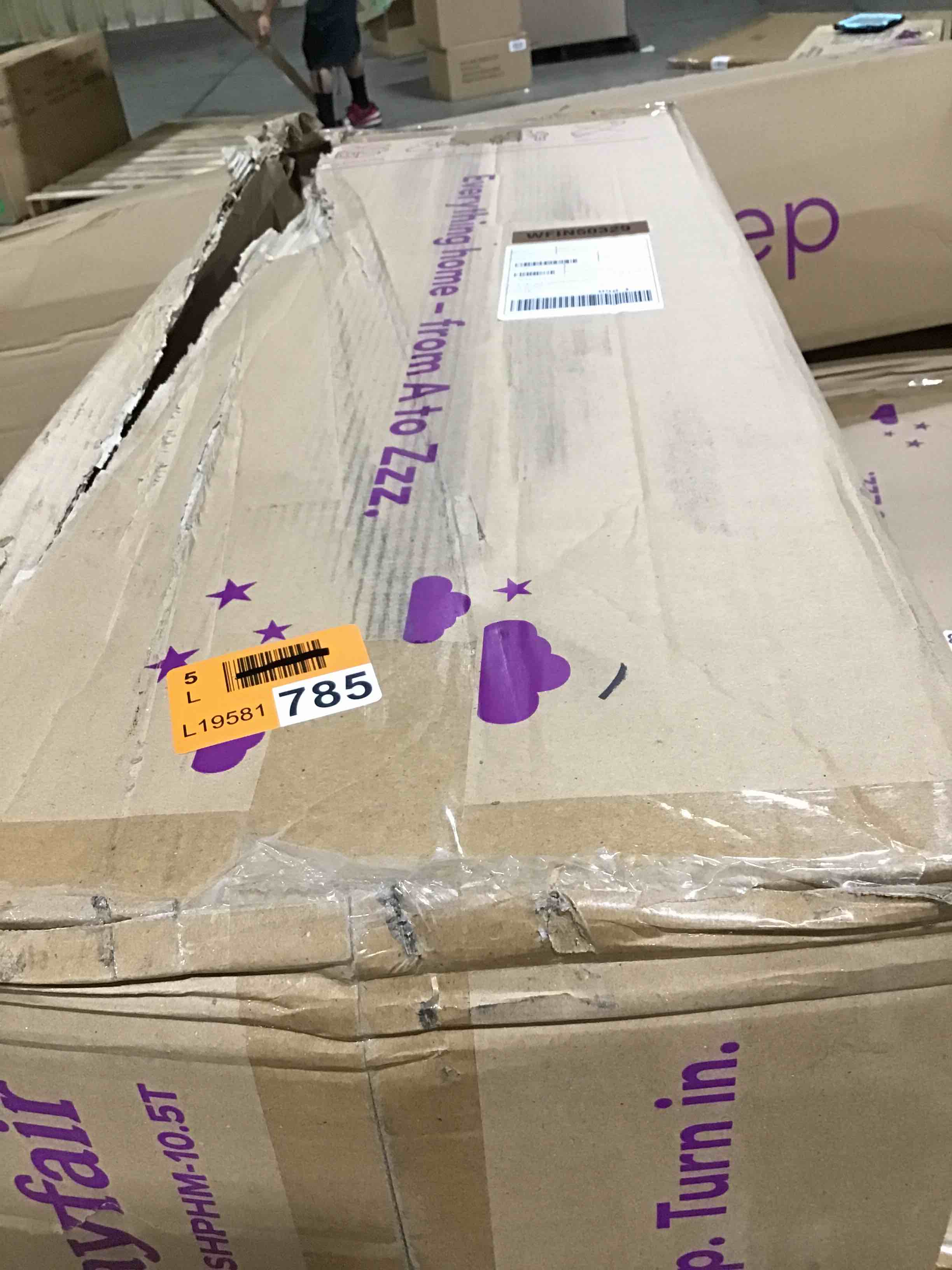 https://s3.amazonaws.com/lotting-images-prod/bidfta/RED5378809_1692707621683.jpeg