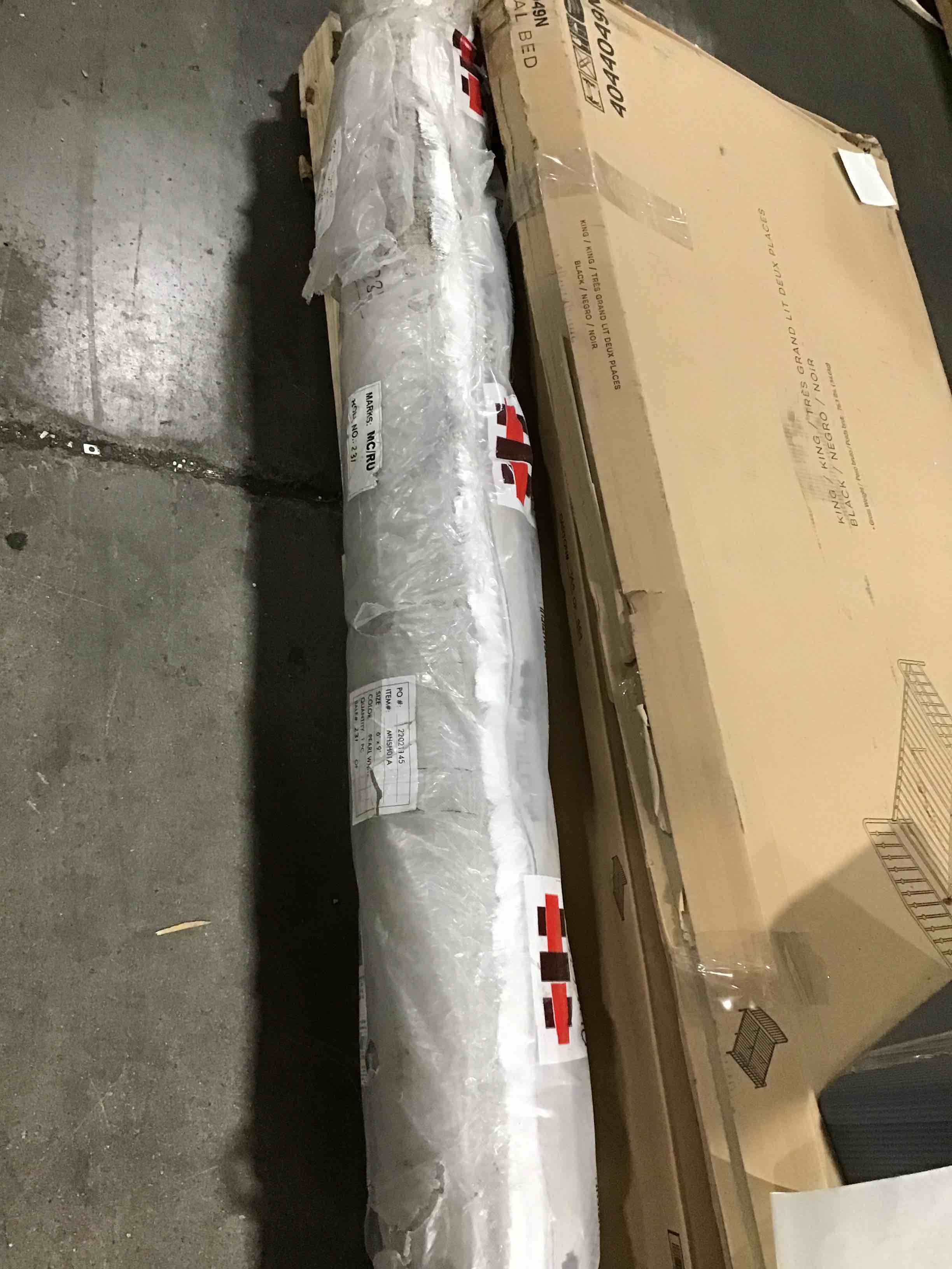 https://s3.amazonaws.com/lotting-images-prod/bidfta/RED5379119_1693336863841.jpeg