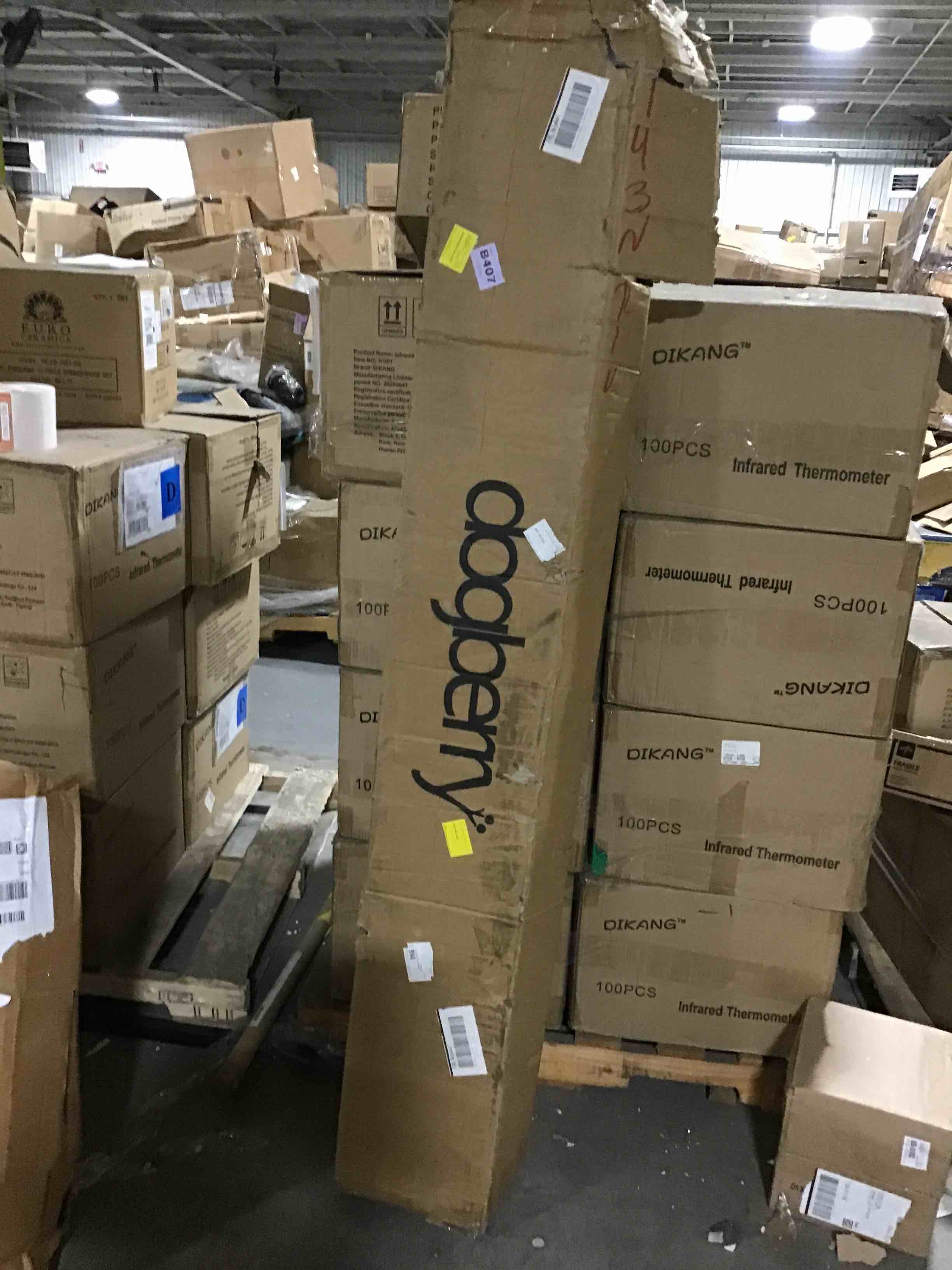 https://s3.amazonaws.com/lotting-images-prod/bidfta/RED5379903_1690894171225.jpeg