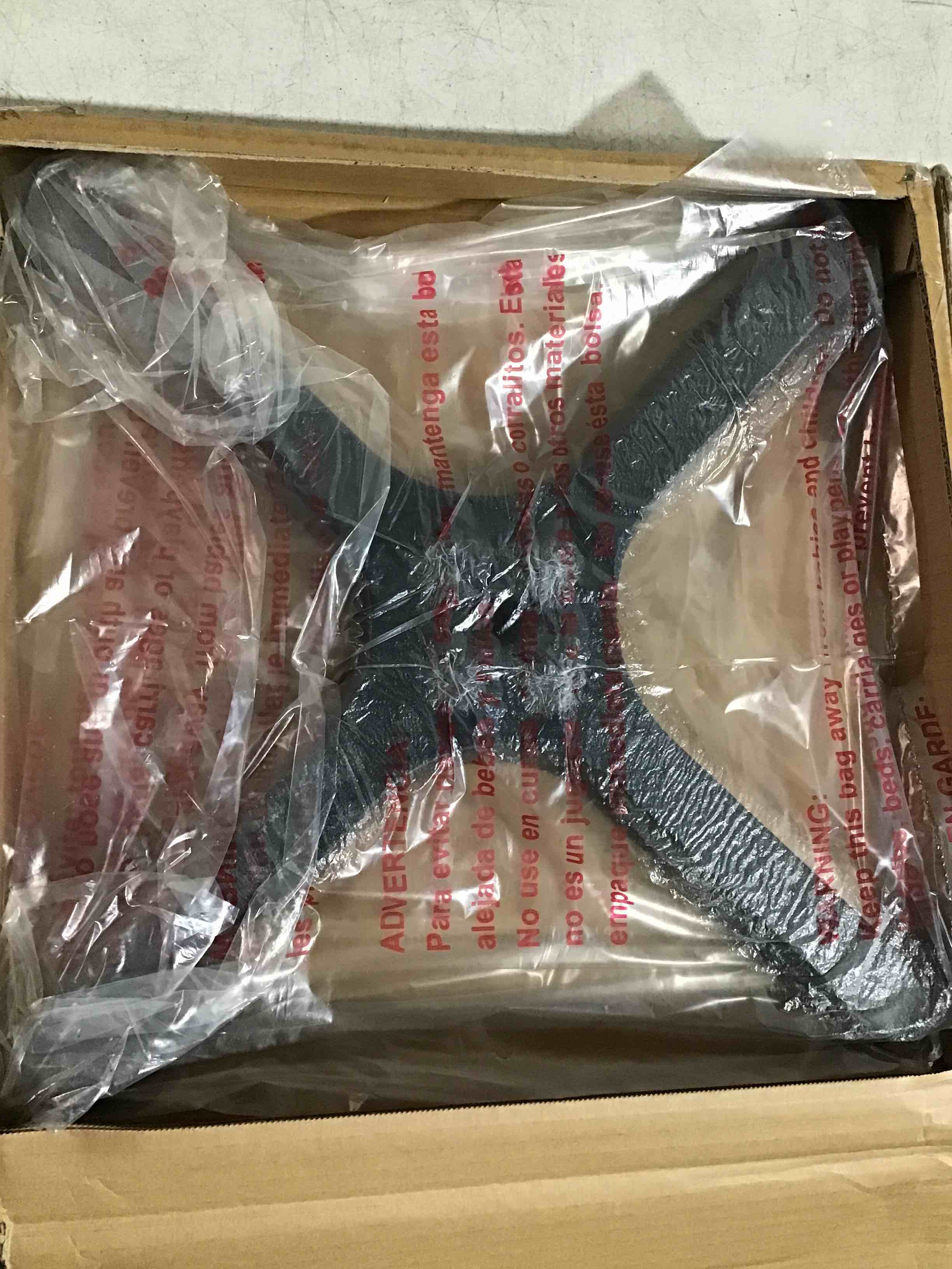 https://s3.amazonaws.com/lotting-images-prod/bidfta/RED5380245_1691003091741.jpeg
