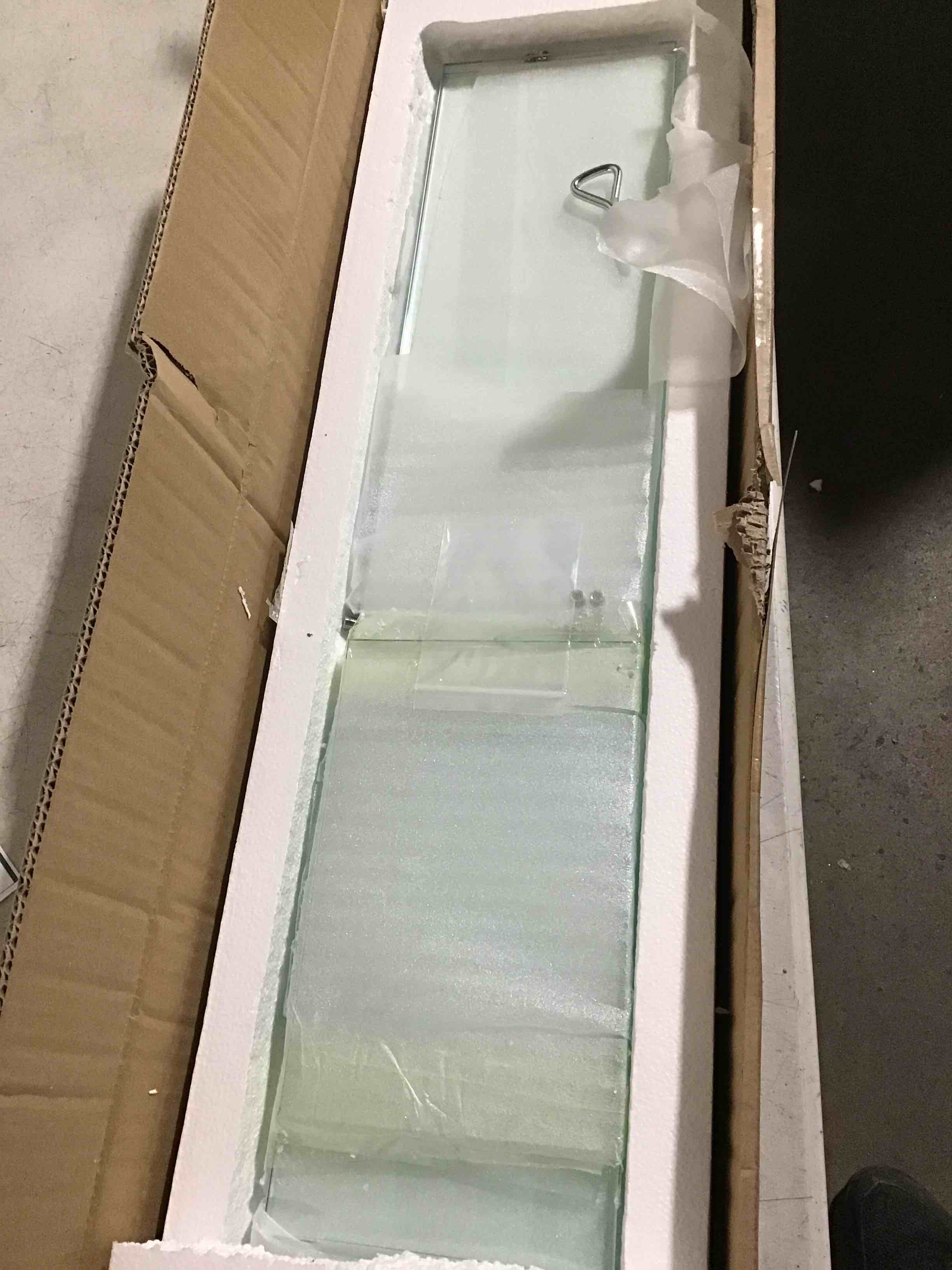 https://s3.amazonaws.com/lotting-images-prod/bidfta/RED5380750_1691507345592.jpeg