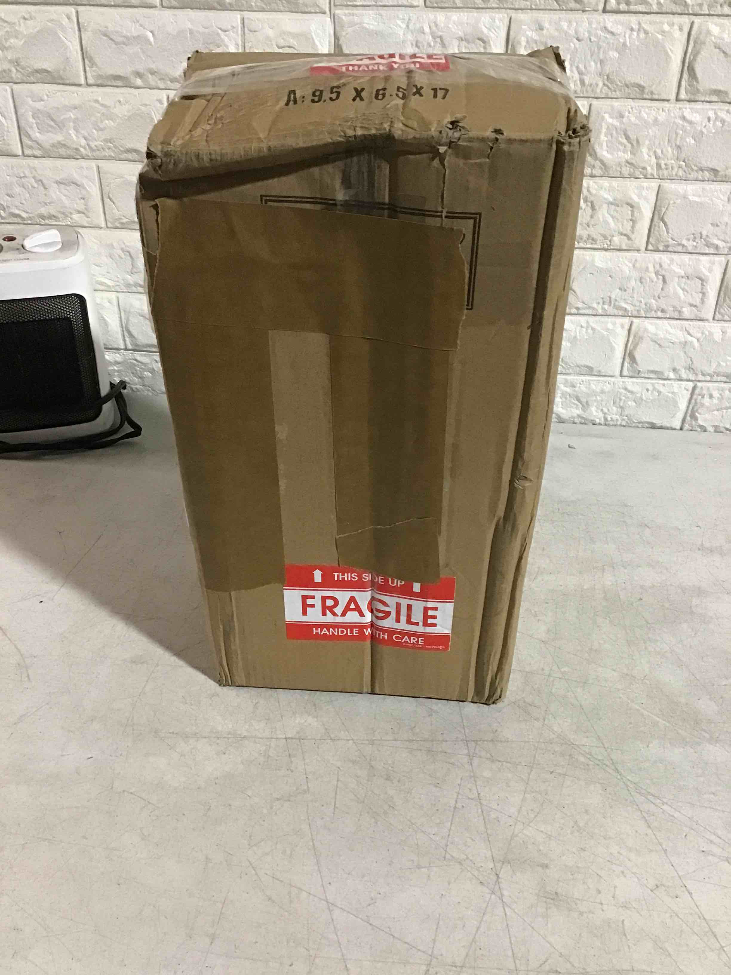 https://s3.amazonaws.com/lotting-images-prod/bidfta/RED5380751_1691508304033.jpeg