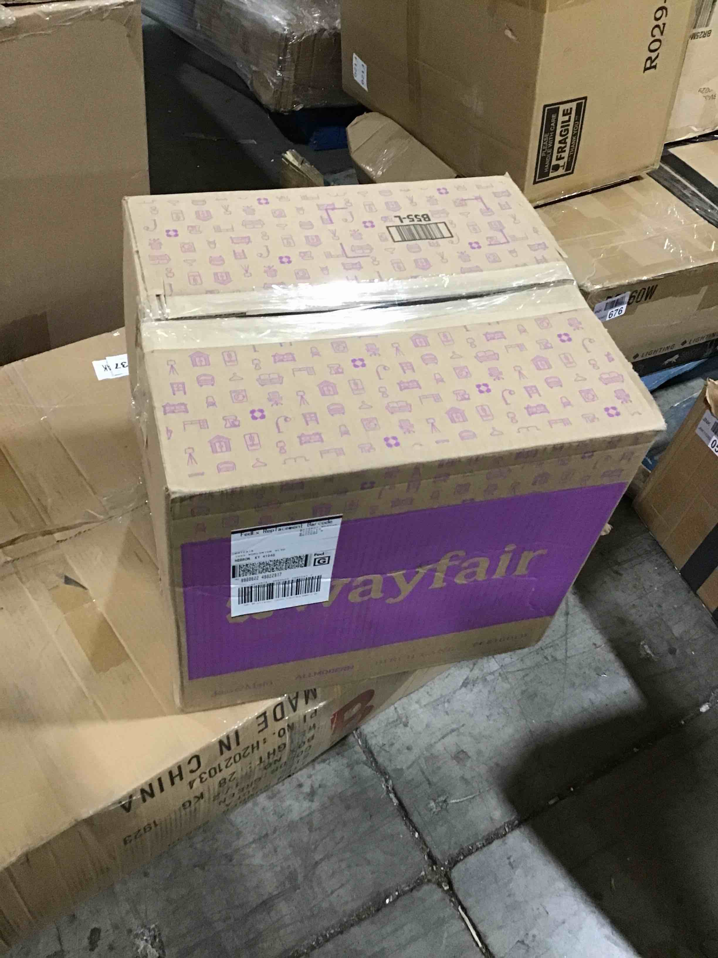 https://s3.amazonaws.com/lotting-images-prod/bidfta/RED5381954_1691695133027.jpeg