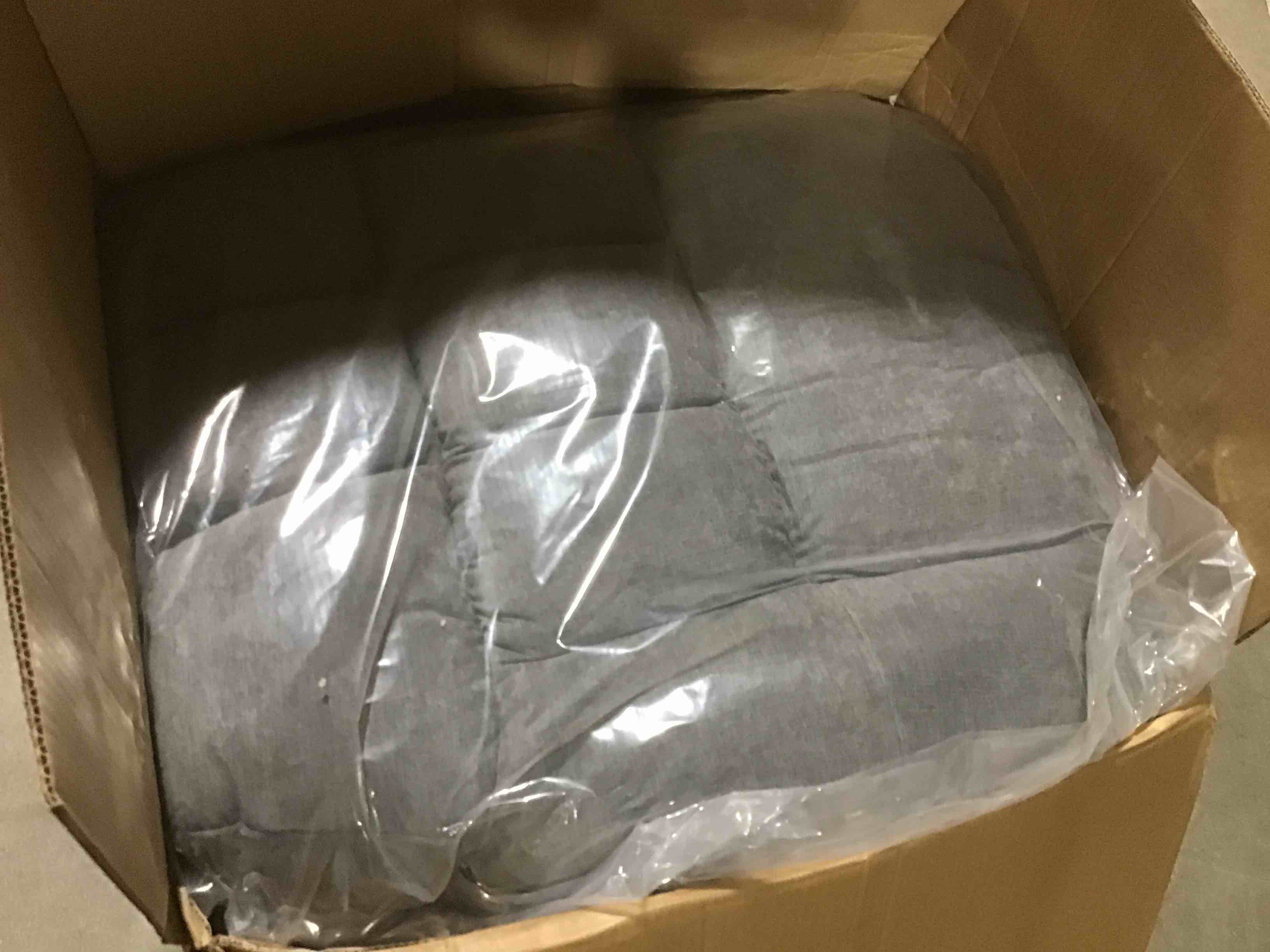 https://s3.amazonaws.com/lotting-images-prod/bidfta/RED5382626_1690298258343.jpeg