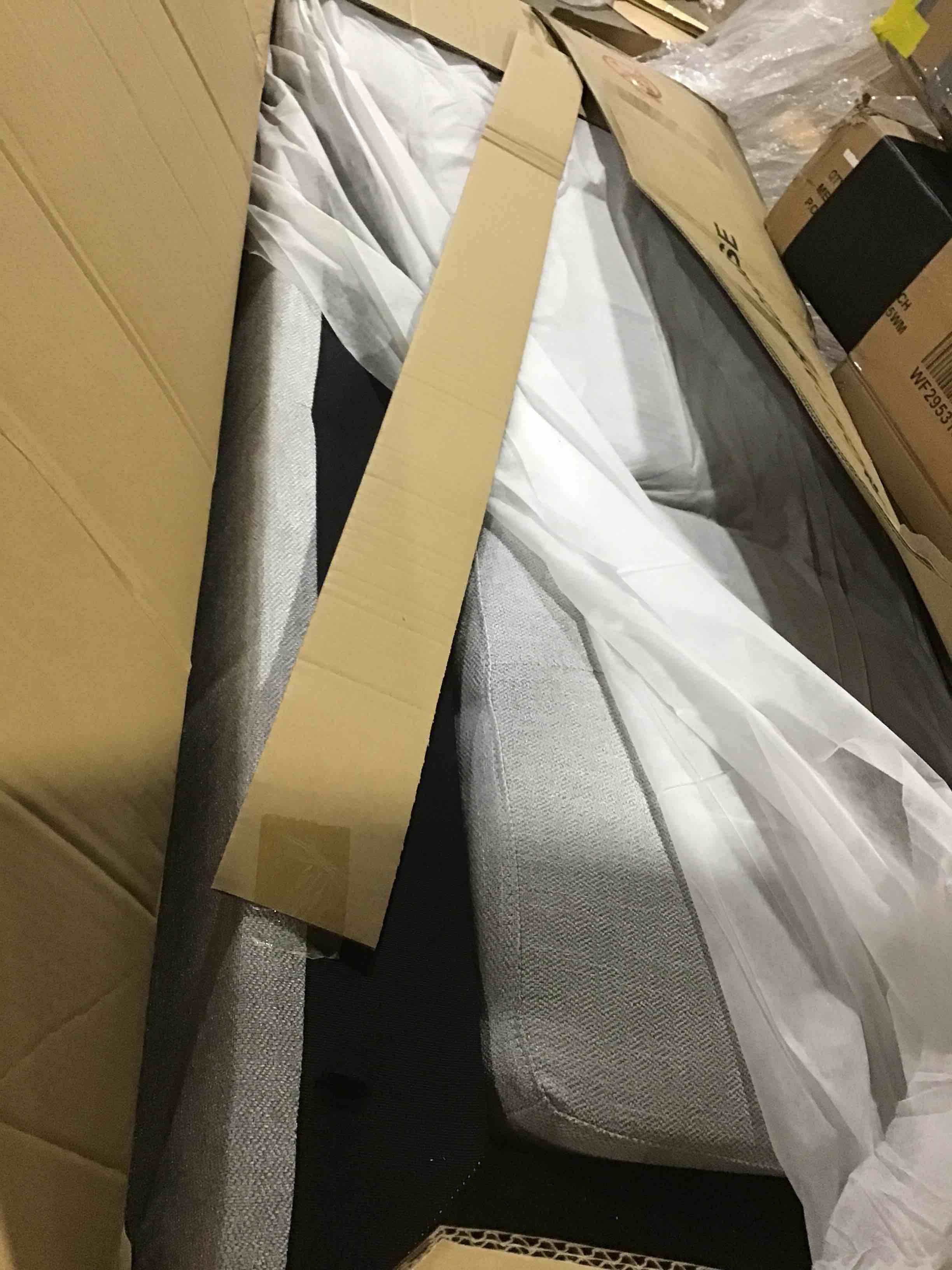 https://s3.amazonaws.com/lotting-images-prod/bidfta/RED5383492_1696685978215.jpeg