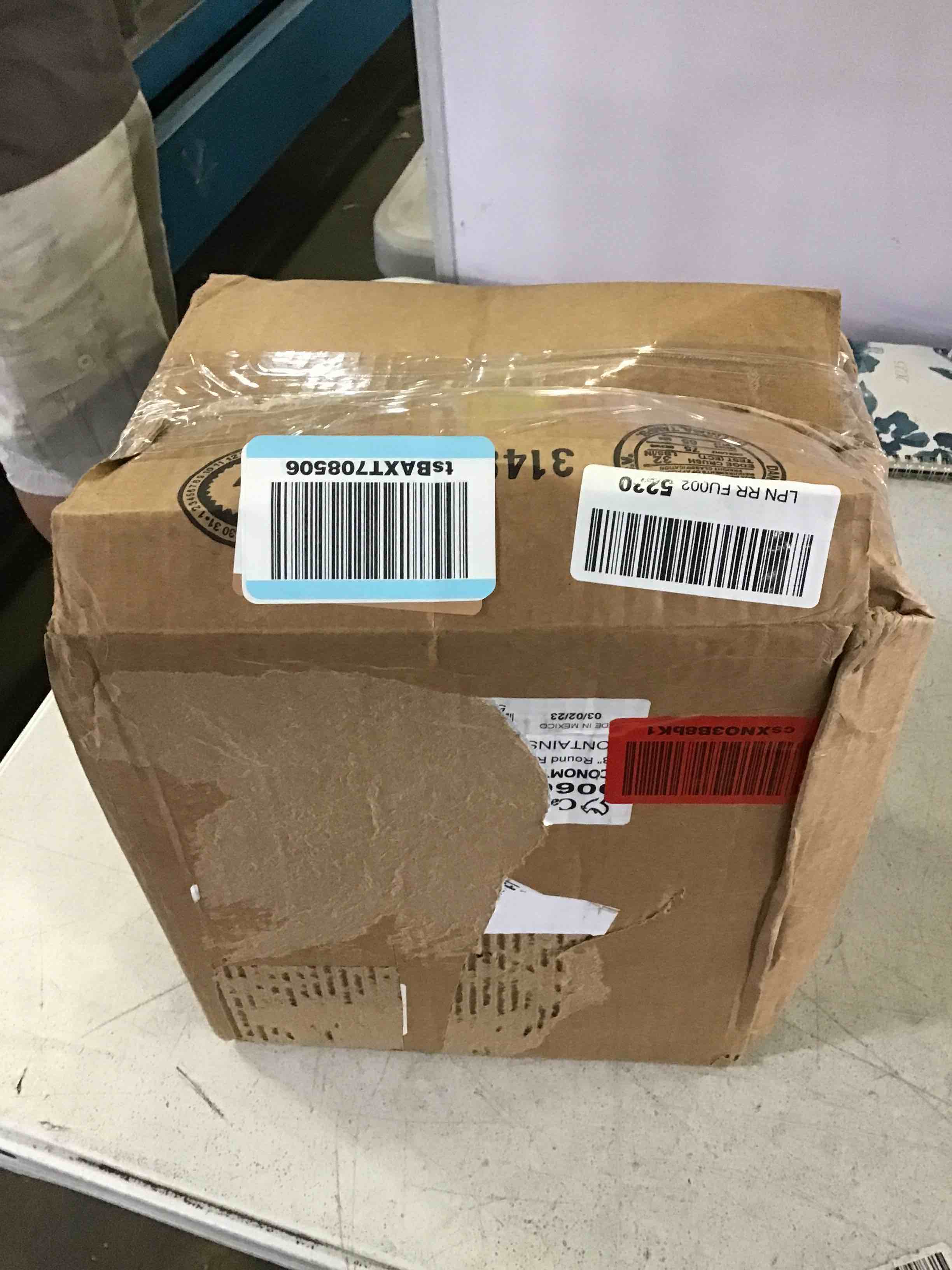 https://s3.amazonaws.com/lotting-images-prod/bidfta/RED5385518_1689013669463.jpeg