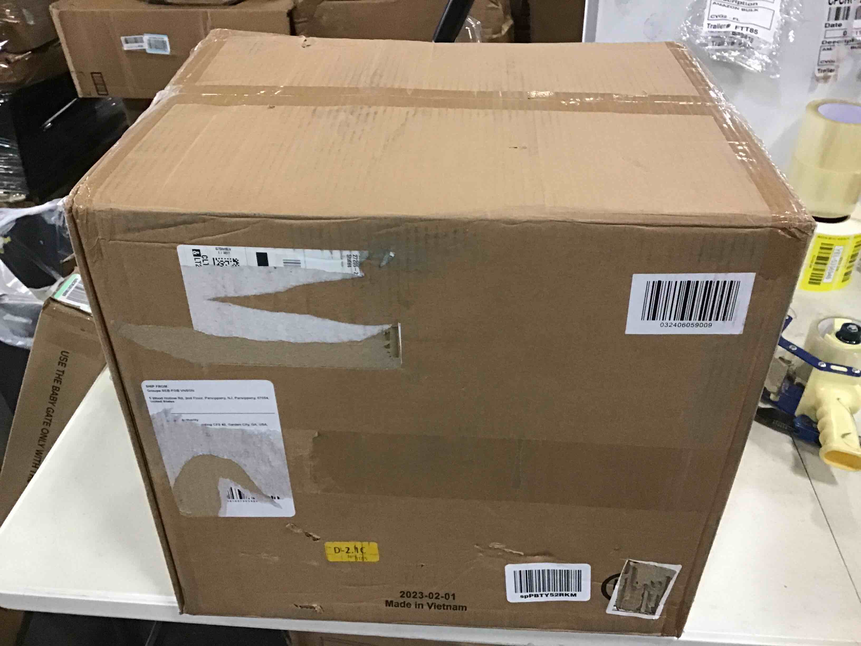https://s3.amazonaws.com/lotting-images-prod/bidfta/RED5386931_1689784094054.jpeg