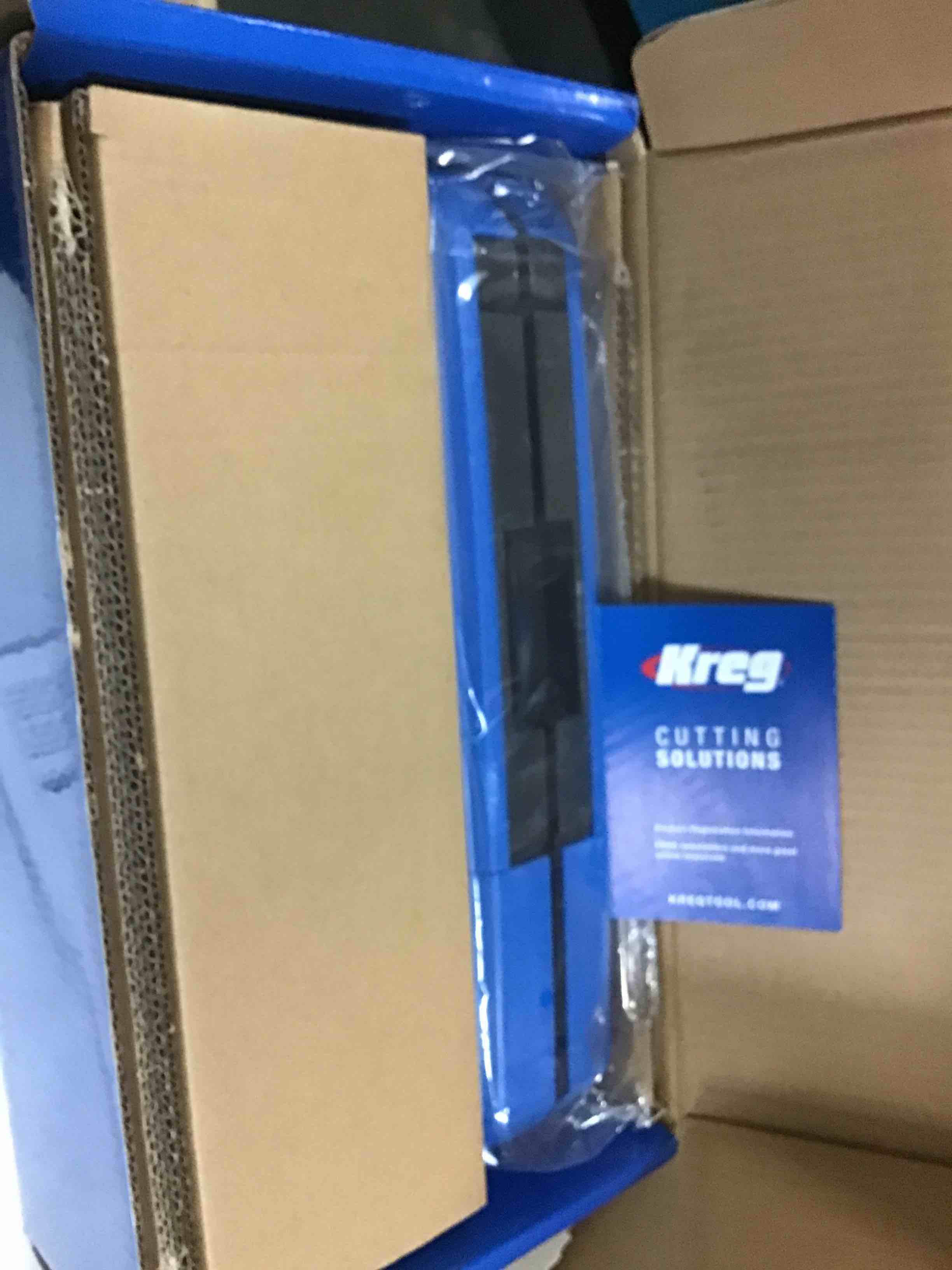 https://s3.amazonaws.com/lotting-images-prod/bidfta/RED5387573_1689768360135.jpeg