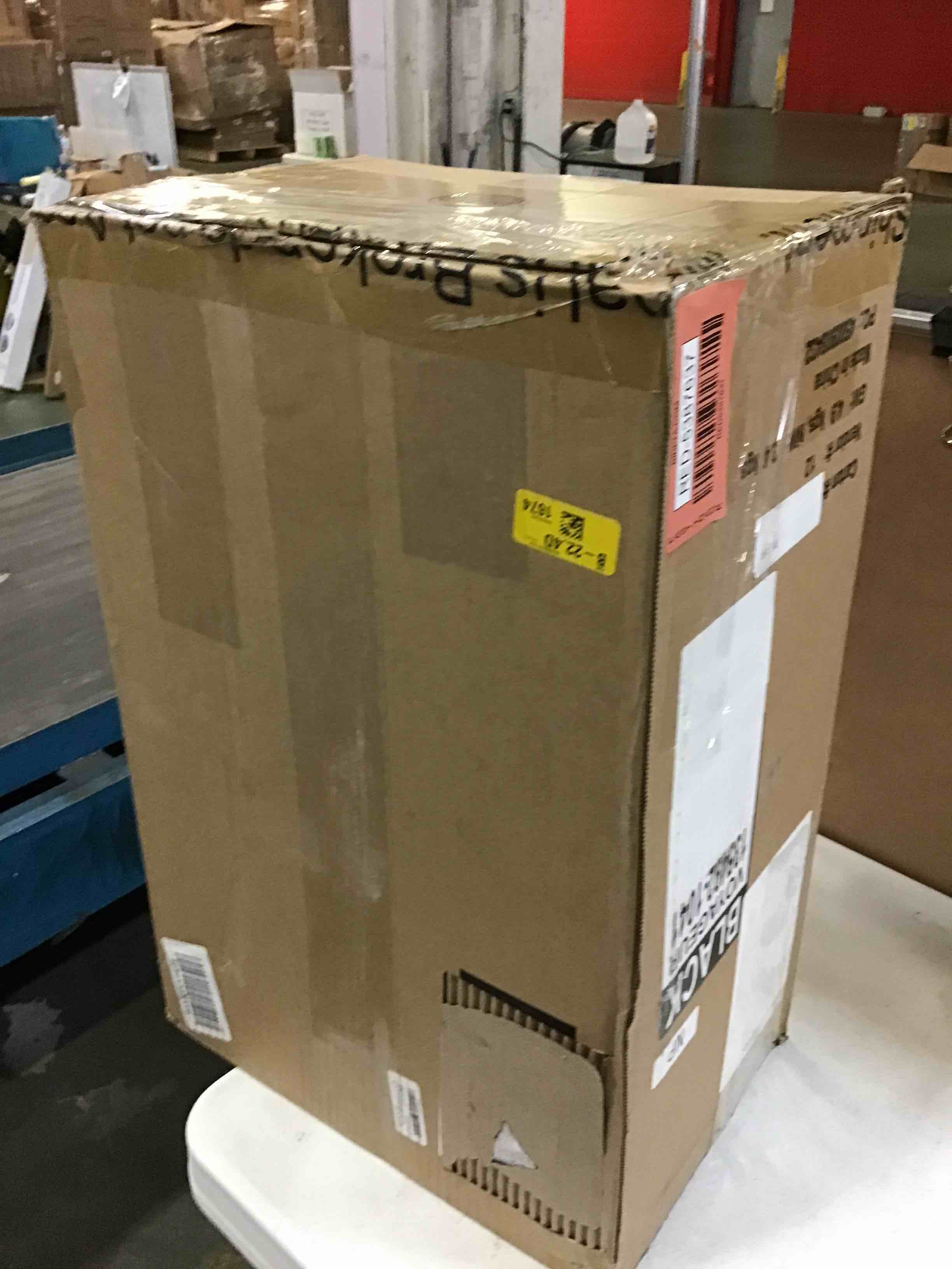 https://s3.amazonaws.com/lotting-images-prod/bidfta/RED5387637_1689776874519.jpeg